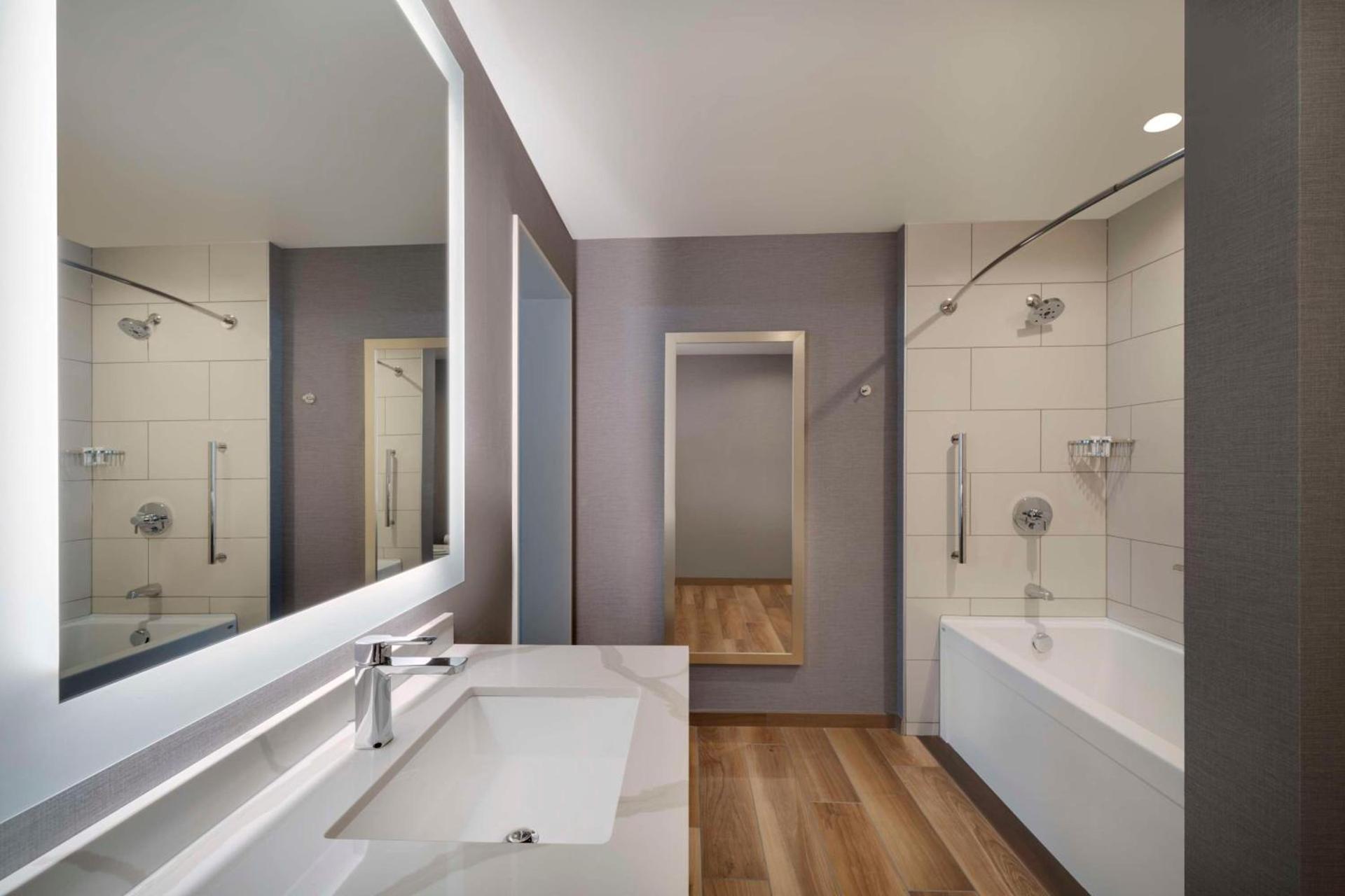 Hyatt House LAX Century Blvd photo 8