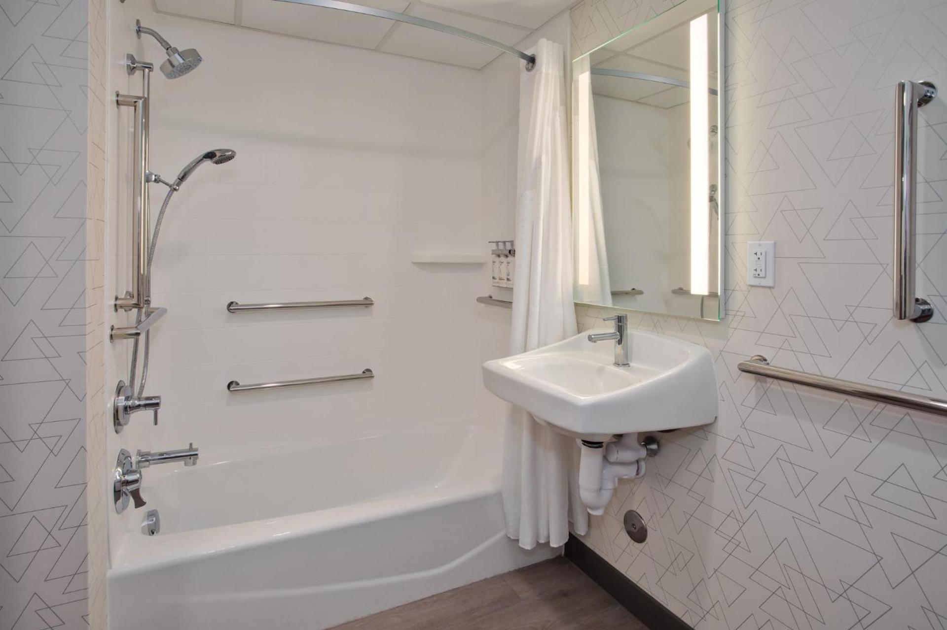 Holiday Inn Express Kitty Hawk - Outer Banks by IHG photo 71