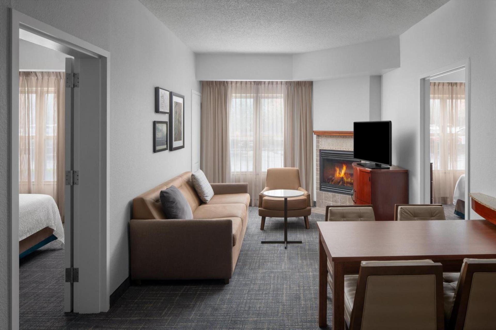 Residence Inn East Rutherford Meadowlands photo 15