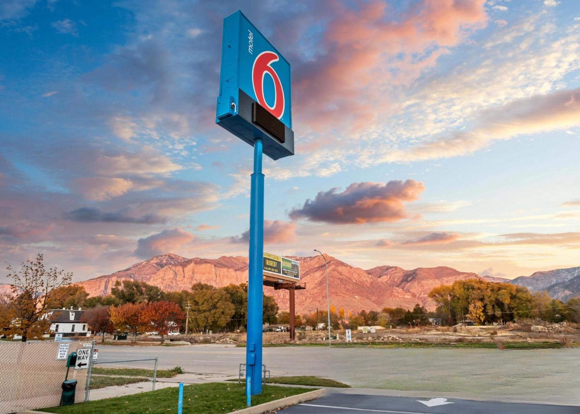 Motel 6 Ogden, UT- Downtown photo 5