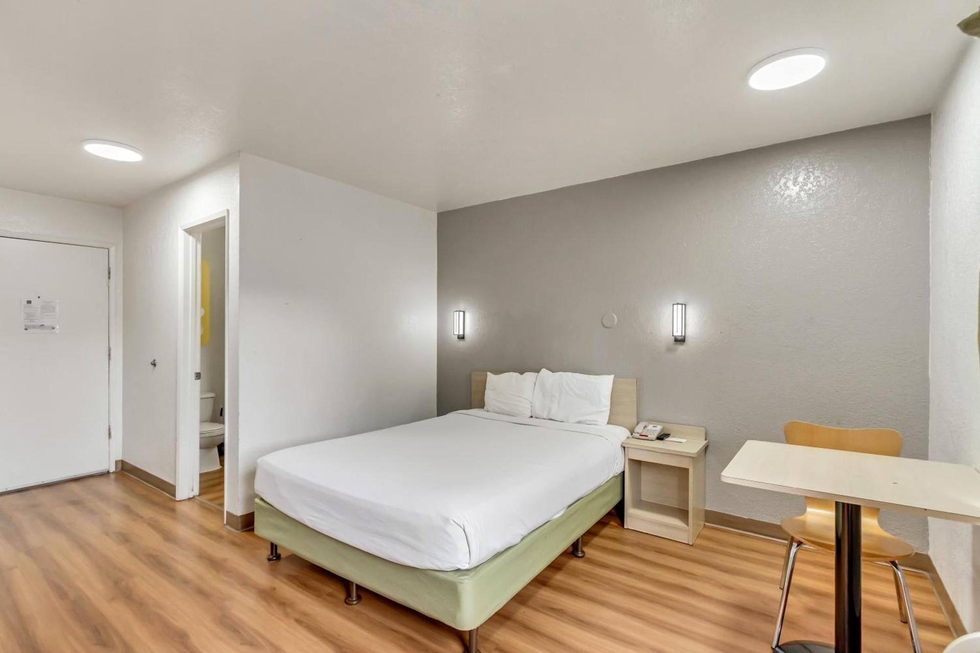 Motel 6 Ogden, UT- Downtown photo 18