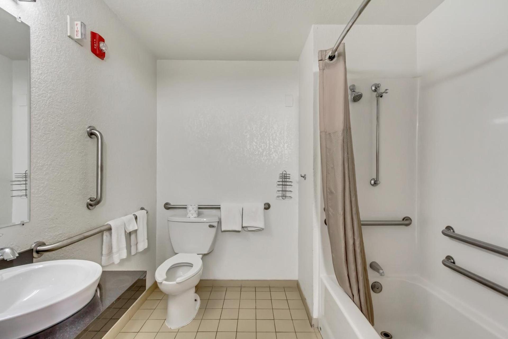Motel 6 Ogden, UT- Downtown photo 34