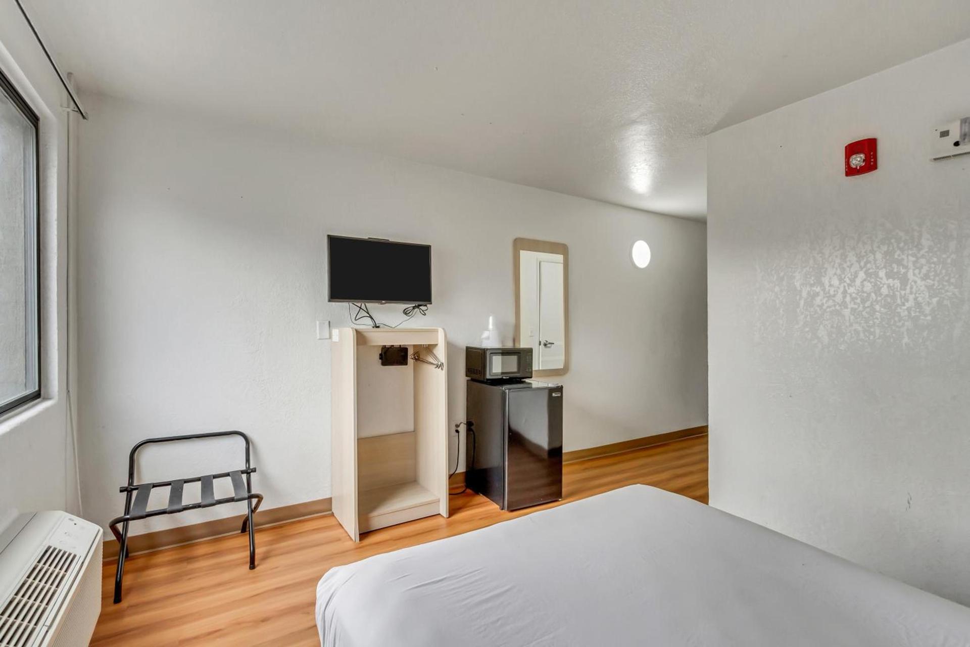 Motel 6 Ogden, UT- Downtown photo 49