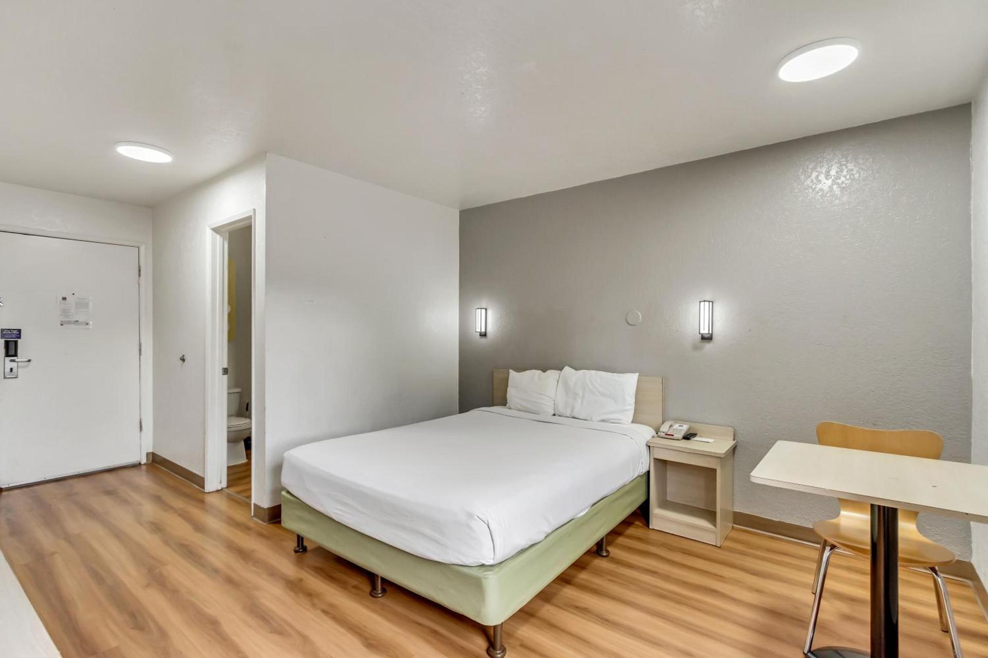 Motel 6 Ogden, UT- Downtown photo 46