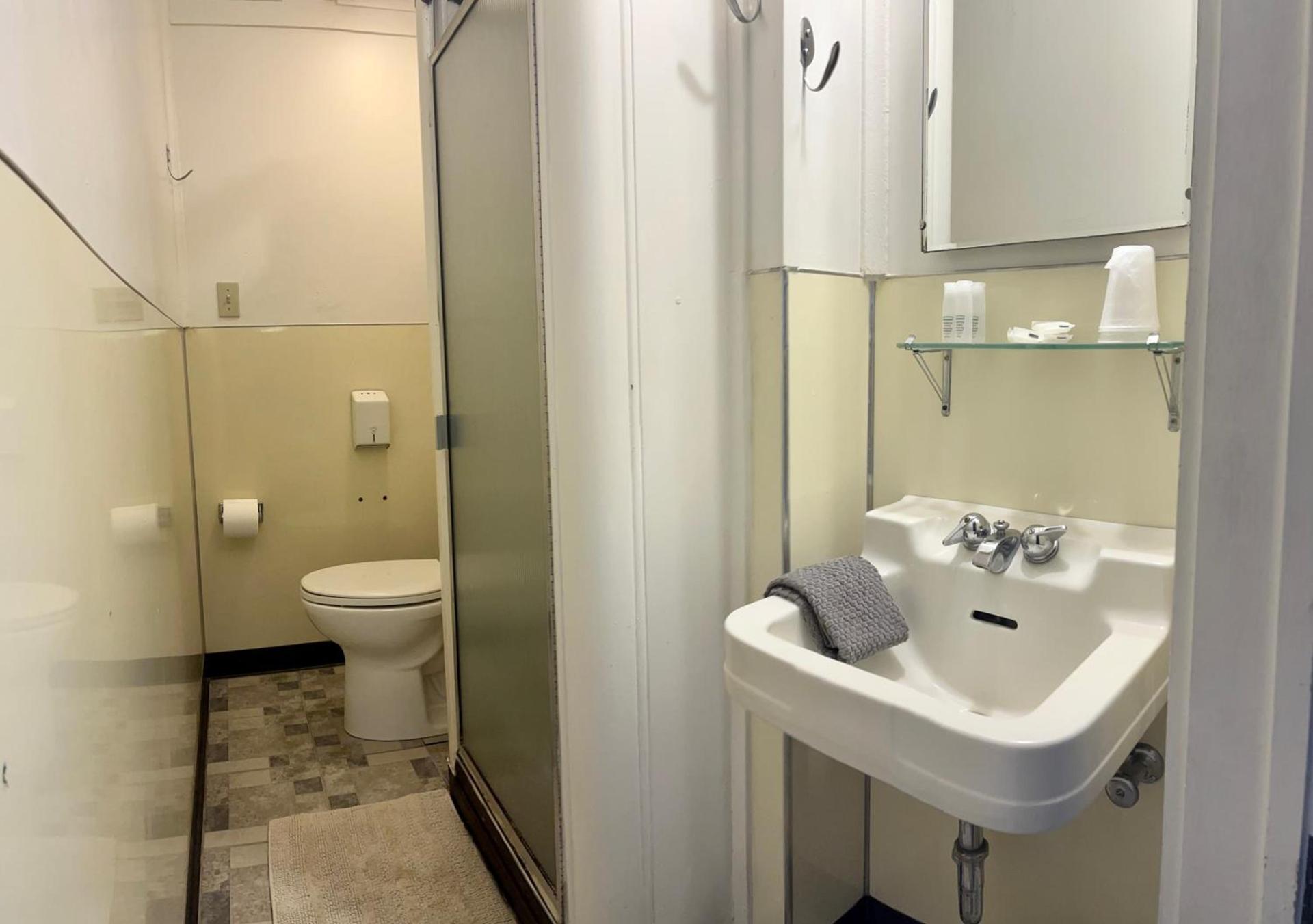 The Hotel Eastin photo 27