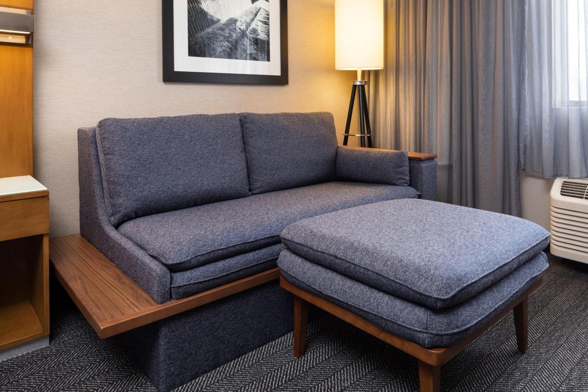 Courtyard by Marriott Minneapolis Downtown photo 17