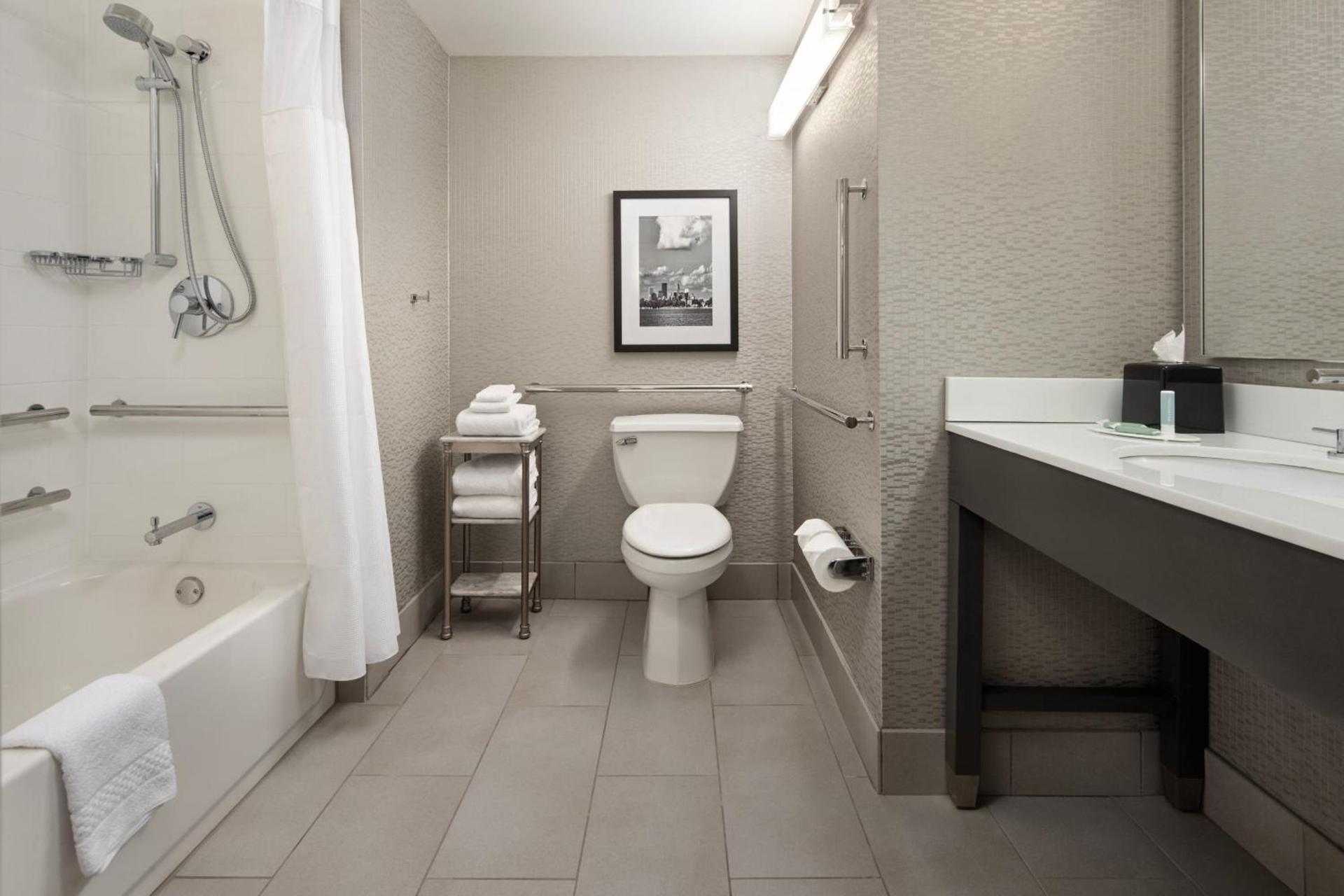 Courtyard by Marriott Minneapolis Downtown photo 33