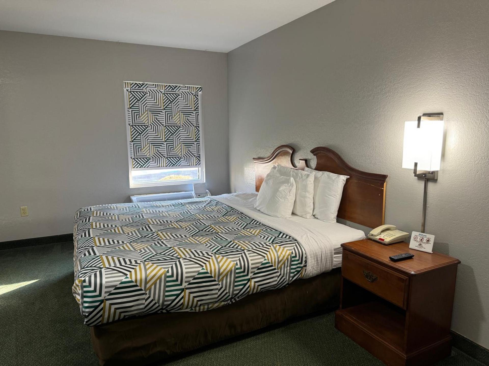 Star City Inn & Suites photo 16