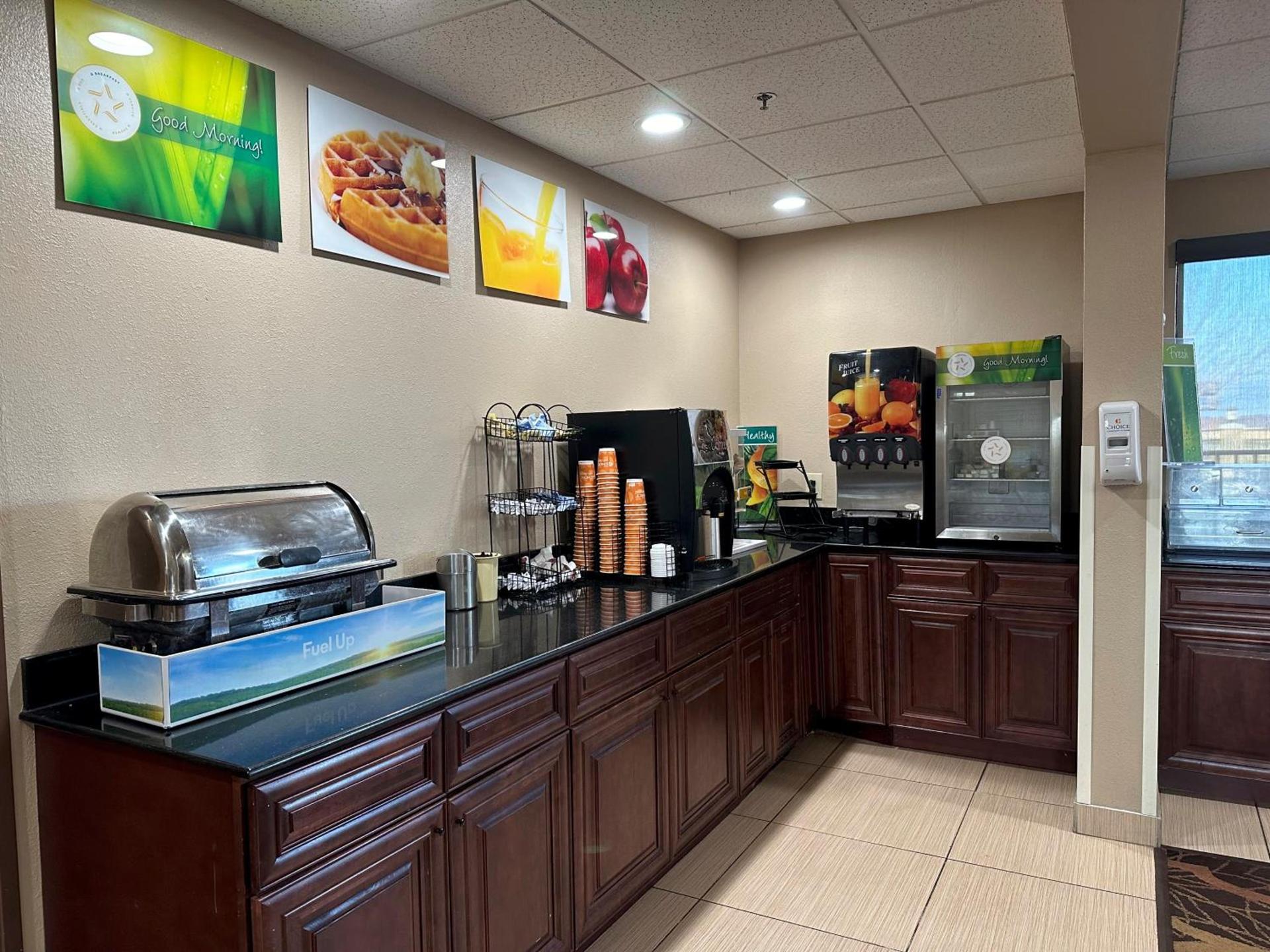 Quality Inn Perryville I-55 photo 21