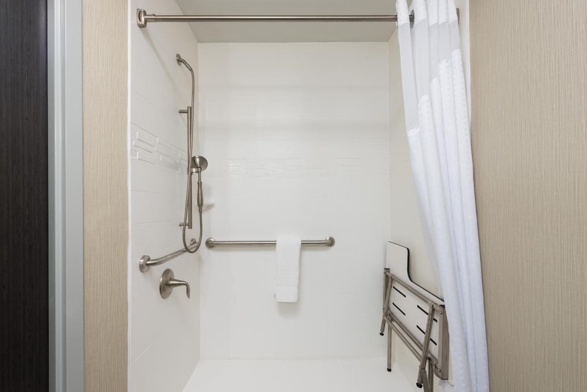 Holiday Inn Express and Suites Norman by IHG photo 34