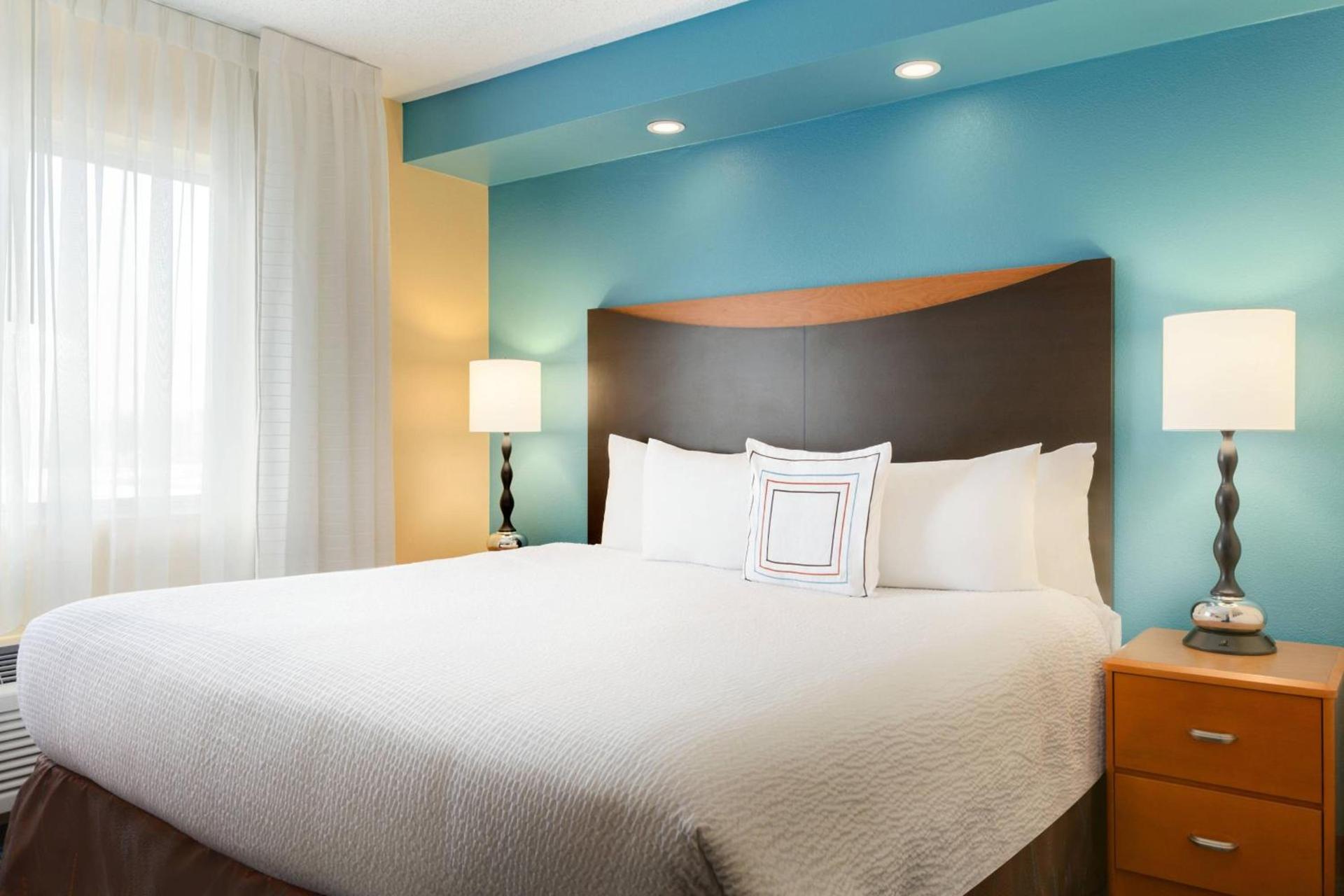 Fairfield Inn & Suites by Marriott Toledo Maumee photo 16