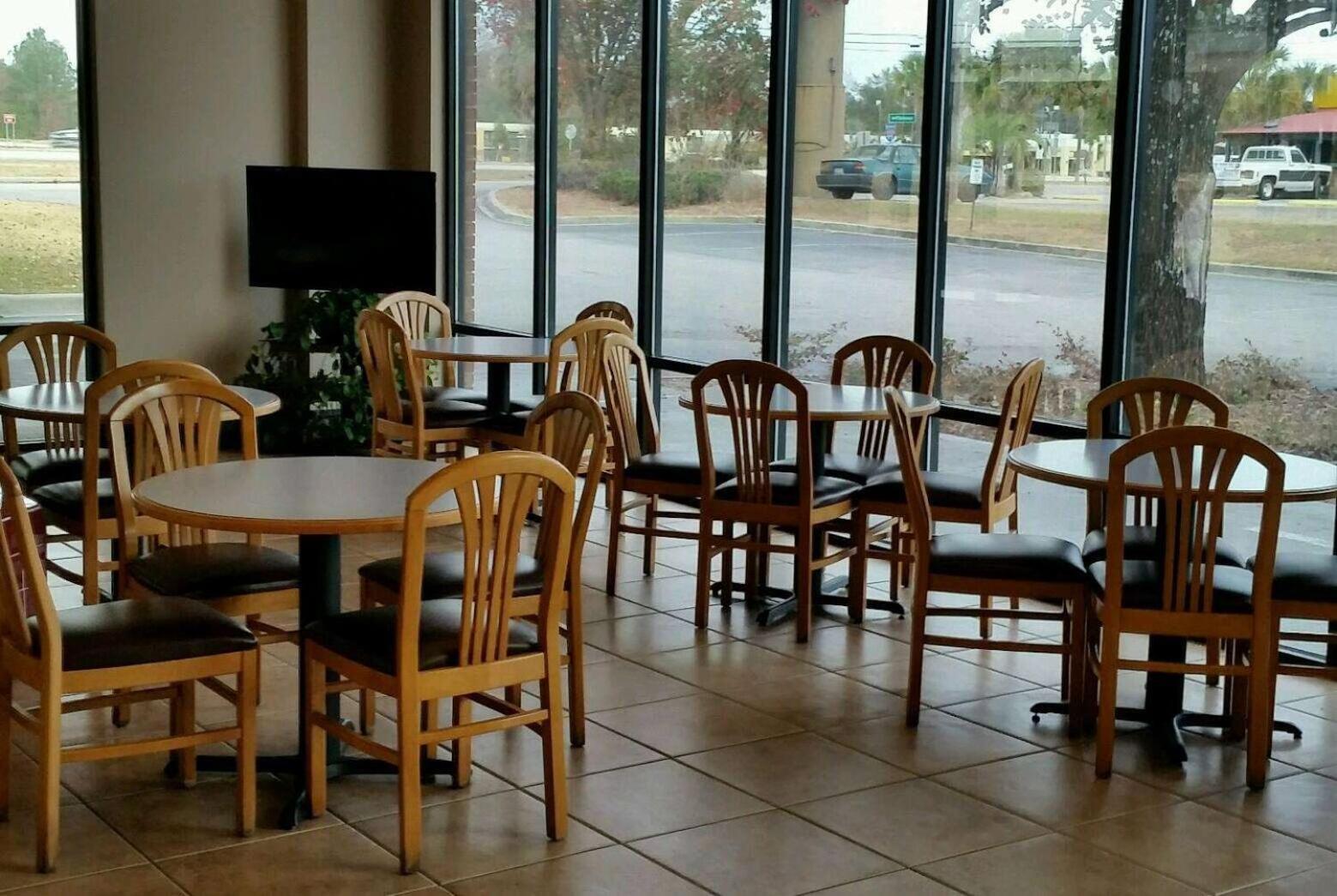 Days Inn by Wyndham St George photo 3