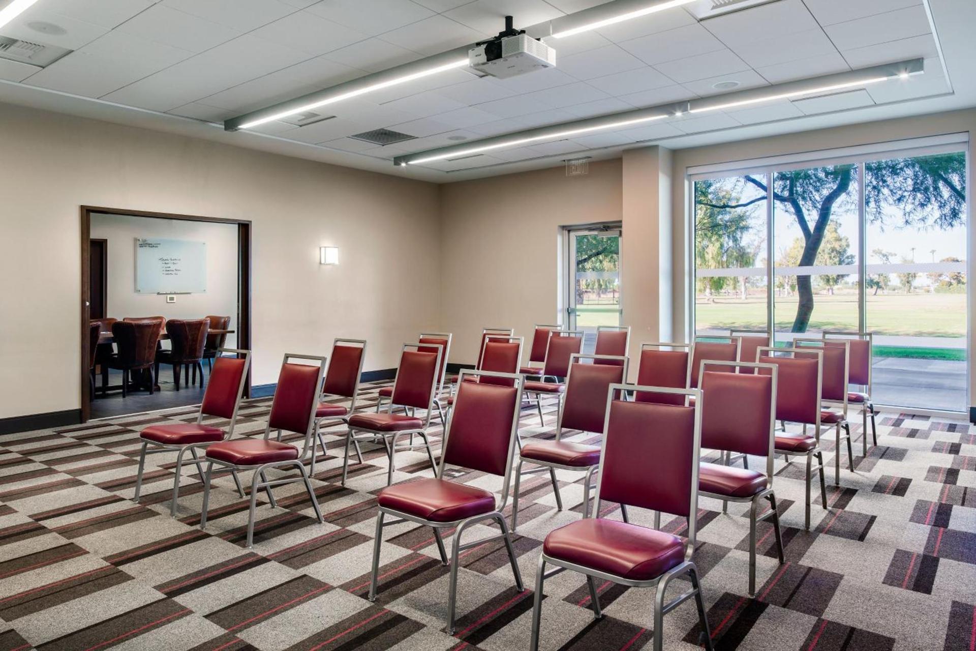 Four Points by Sheraton at Phoenix Mesa Gateway Airport photo 34