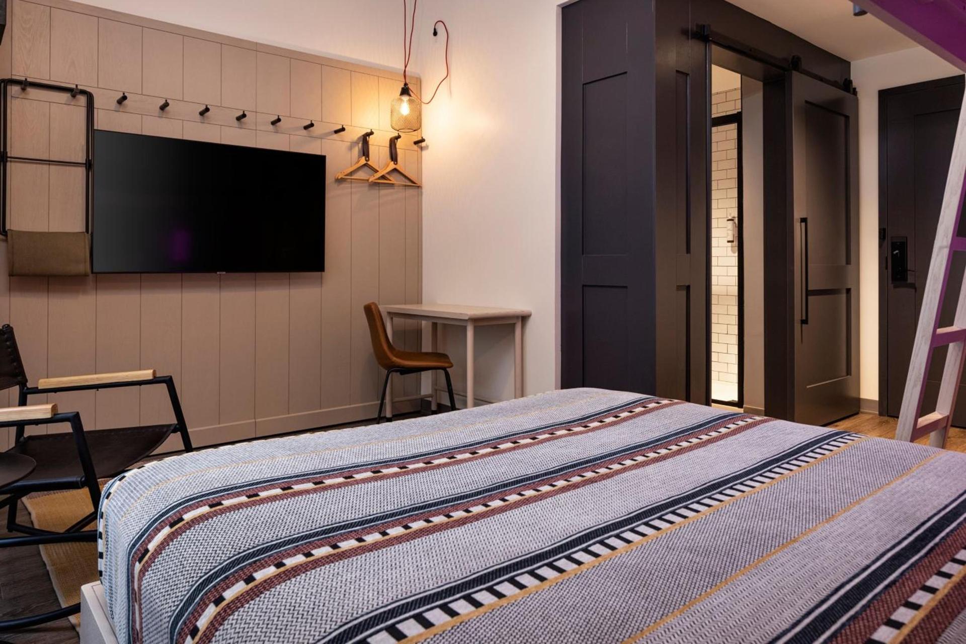 Moxy Omaha Downtown photo 30