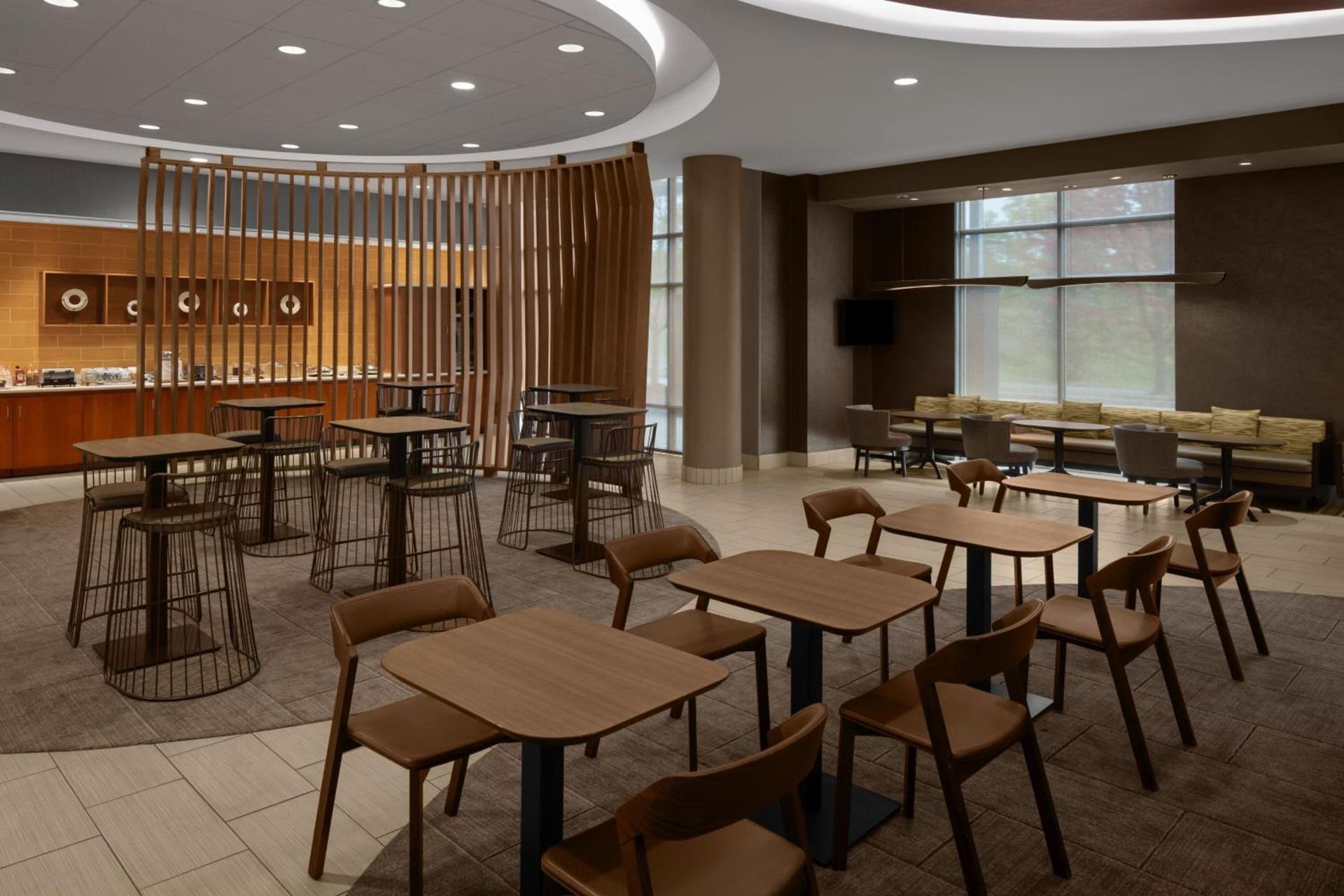 SpringHill Suites Pittsburgh Southside Works photo 19