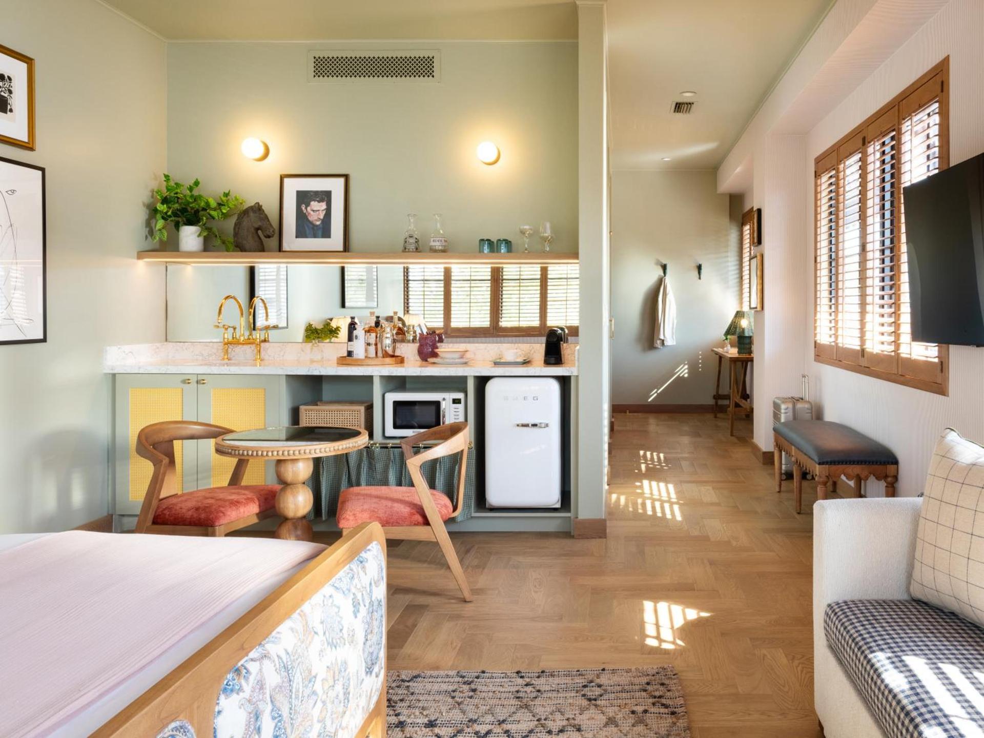 Palihouse Hyde Park Village photo 27