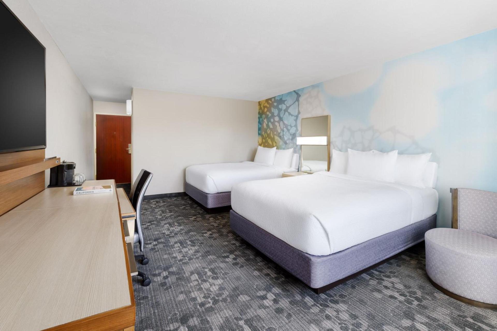 Courtyard by Marriott Palmdale photo 10