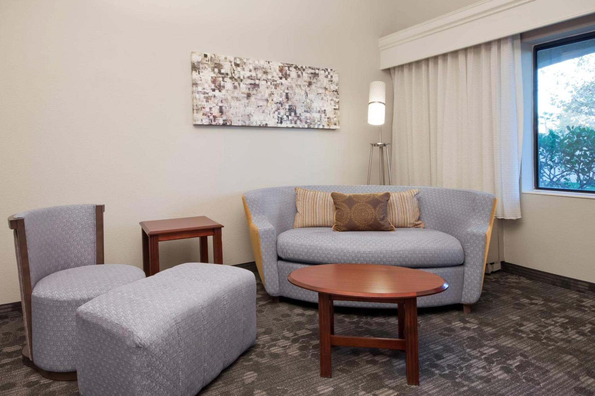 Courtyard by Marriott Palmdale photo 28