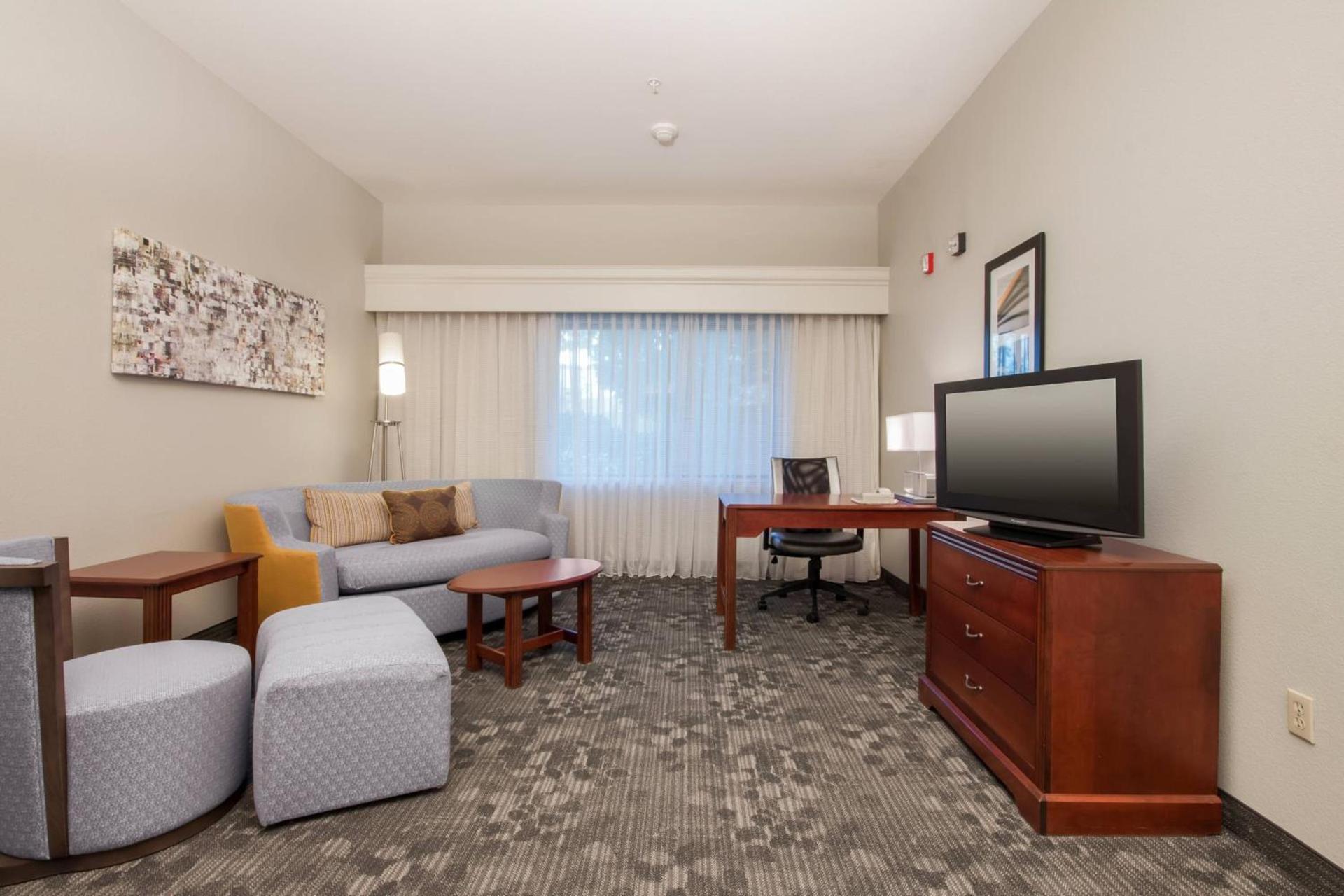 Courtyard by Marriott Palmdale photo 29