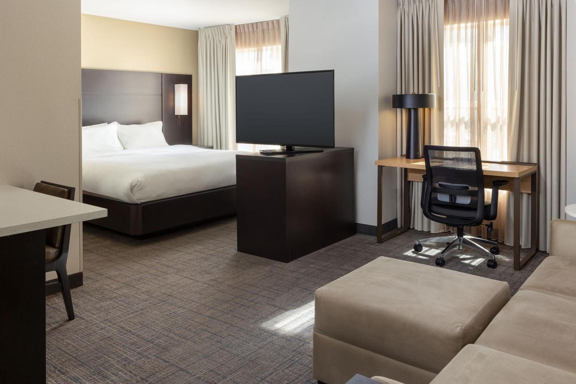 Residence Inn by Marriott Corona Riverside photo 10