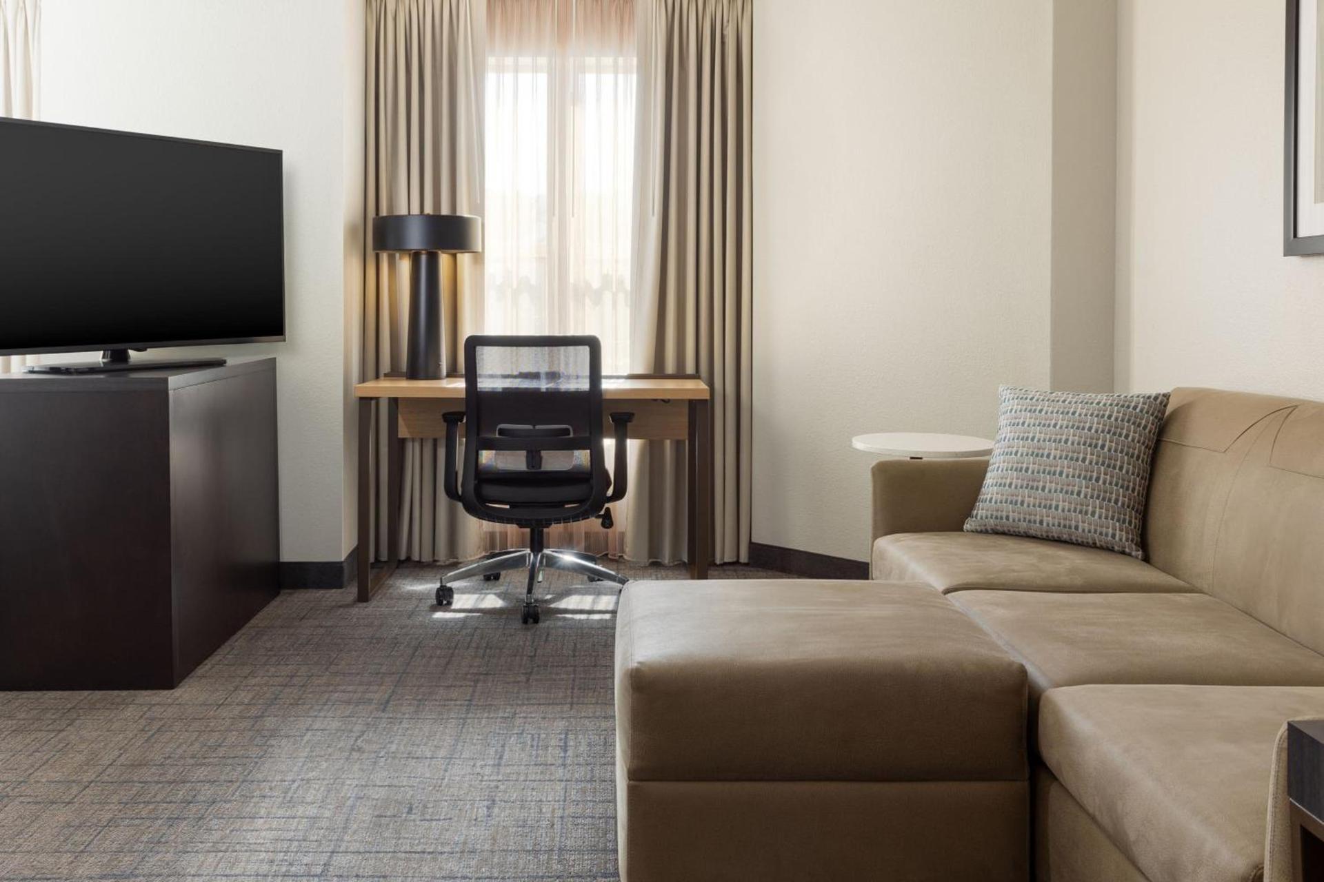 Residence Inn by Marriott Corona Riverside photo 11