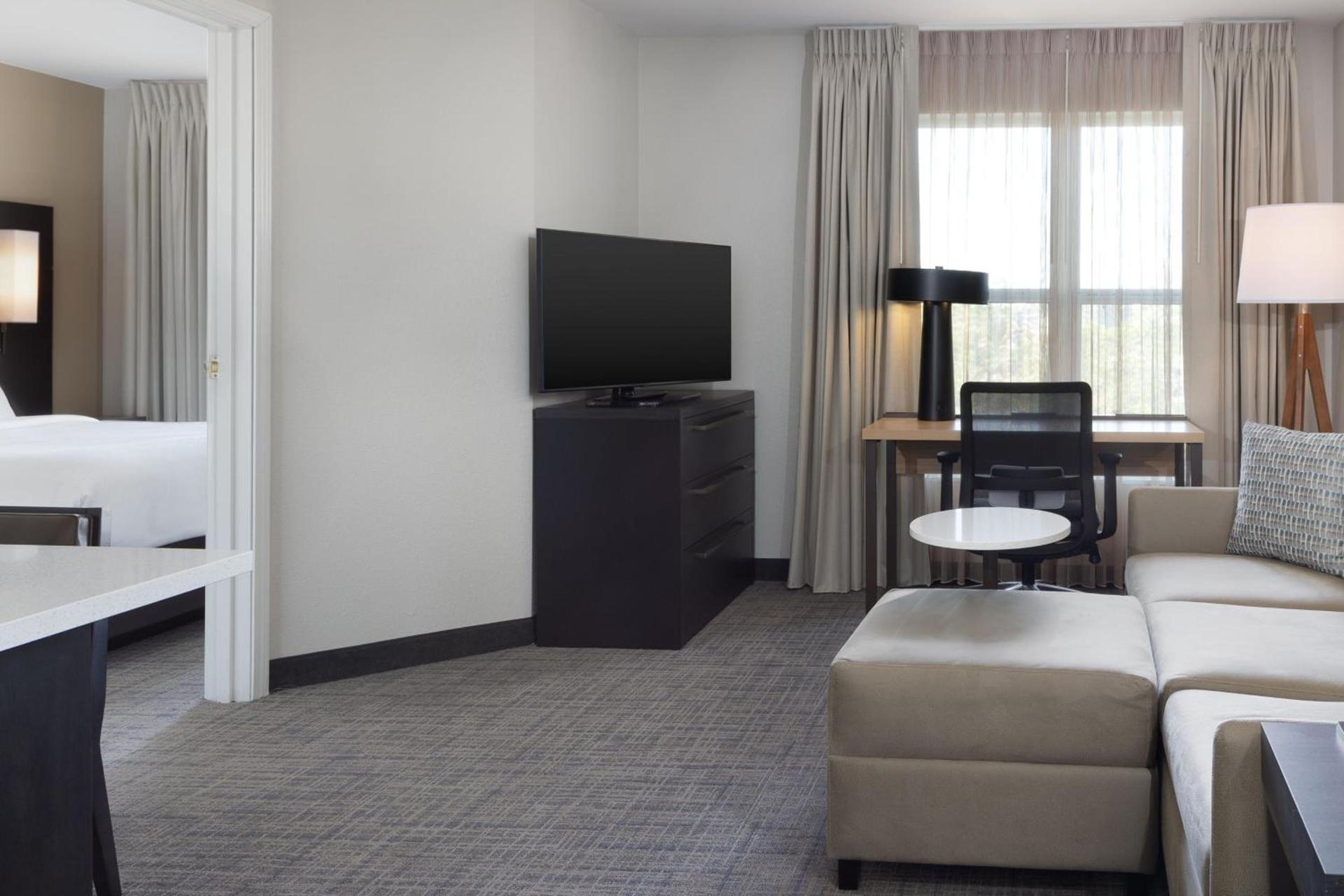 Residence Inn by Marriott Corona Riverside photo 12