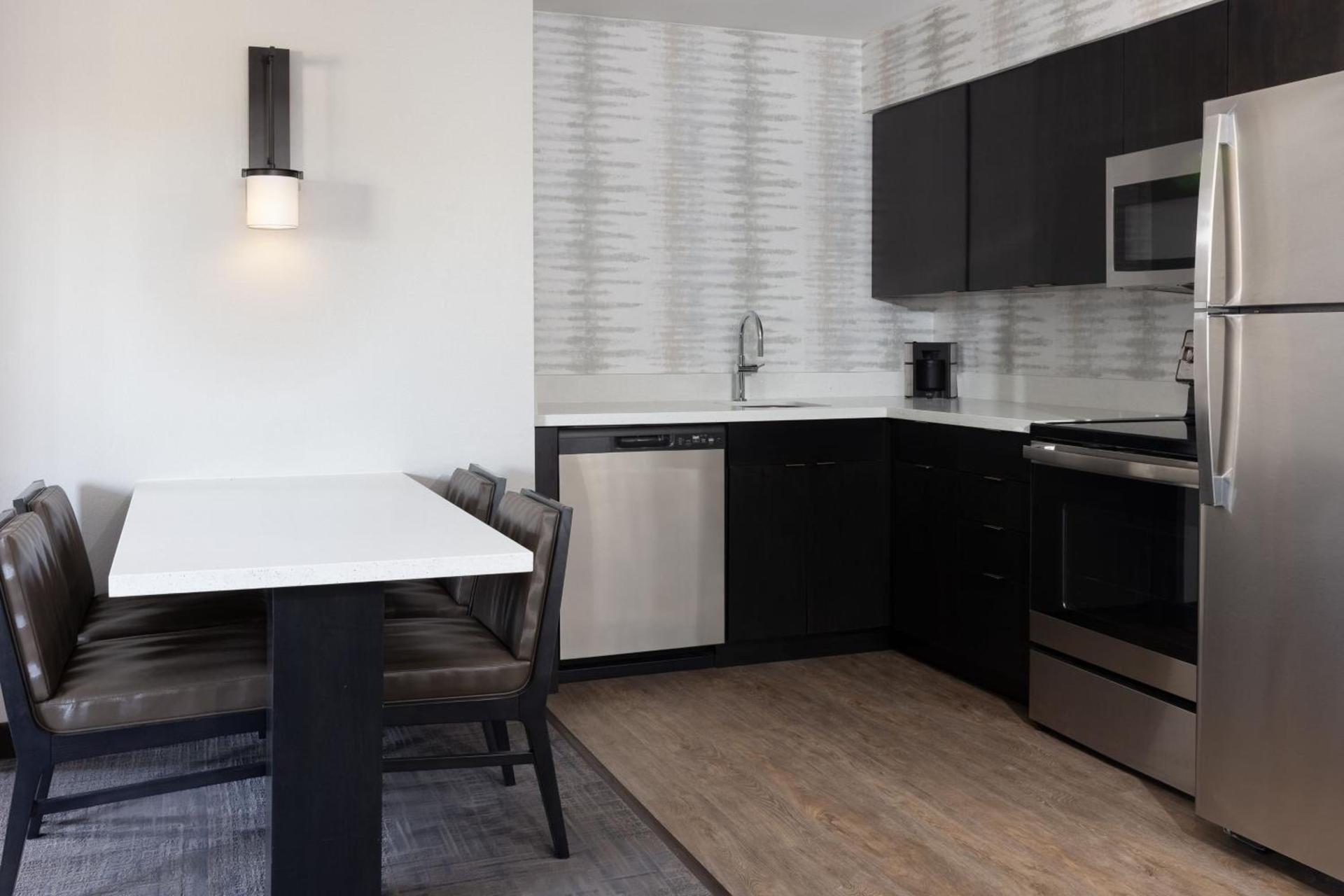 Residence Inn by Marriott Corona Riverside photo 14