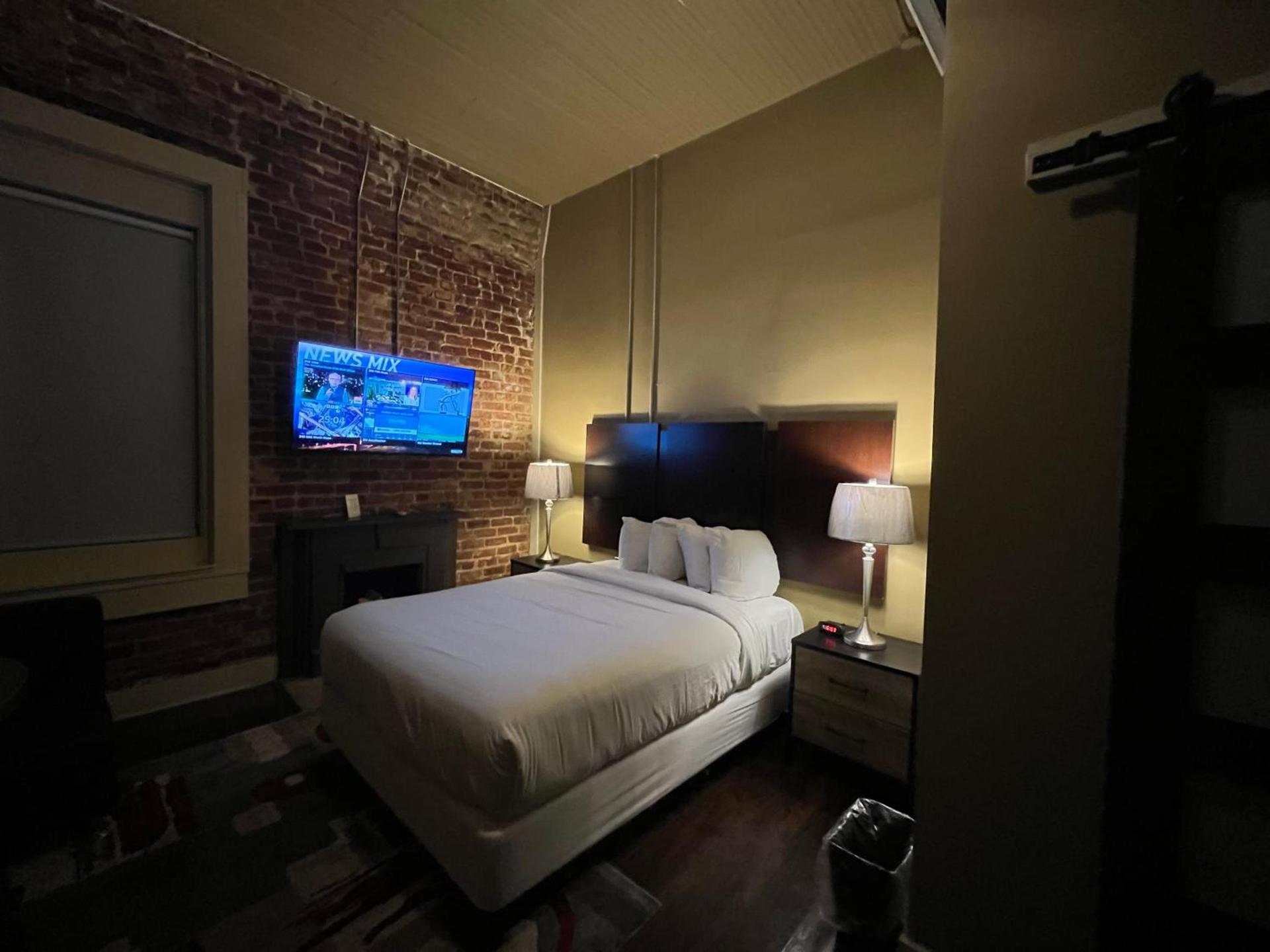 The Skylight Hotel photo 9