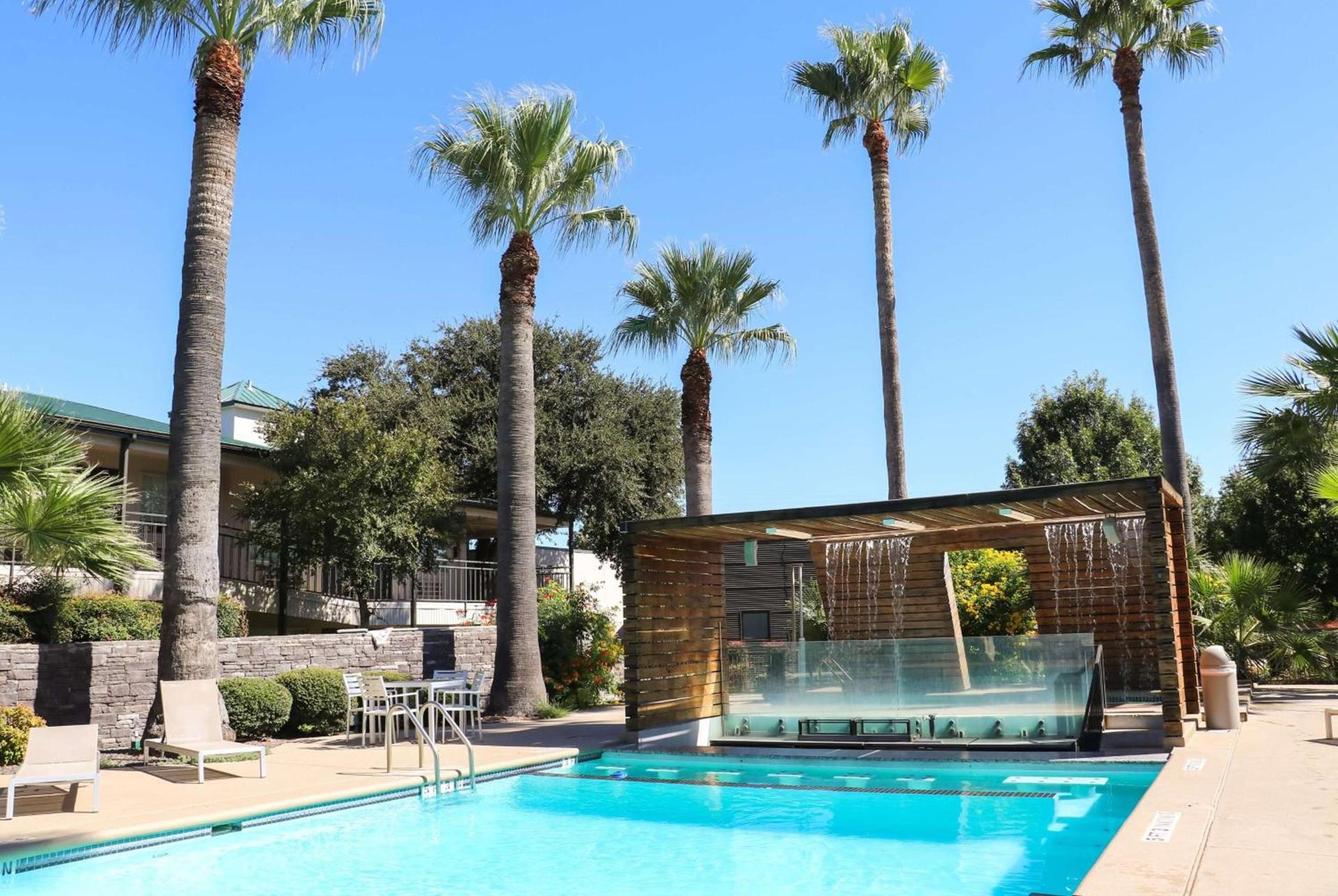 Ramada by Wyndham Del Rio photo 8