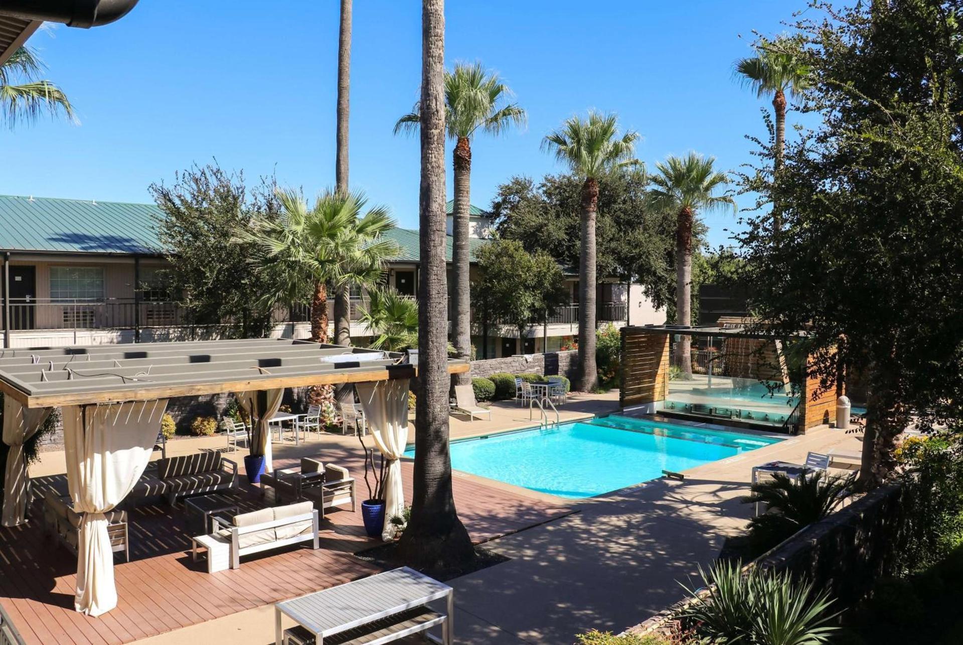 Ramada by Wyndham Del Rio photo 21