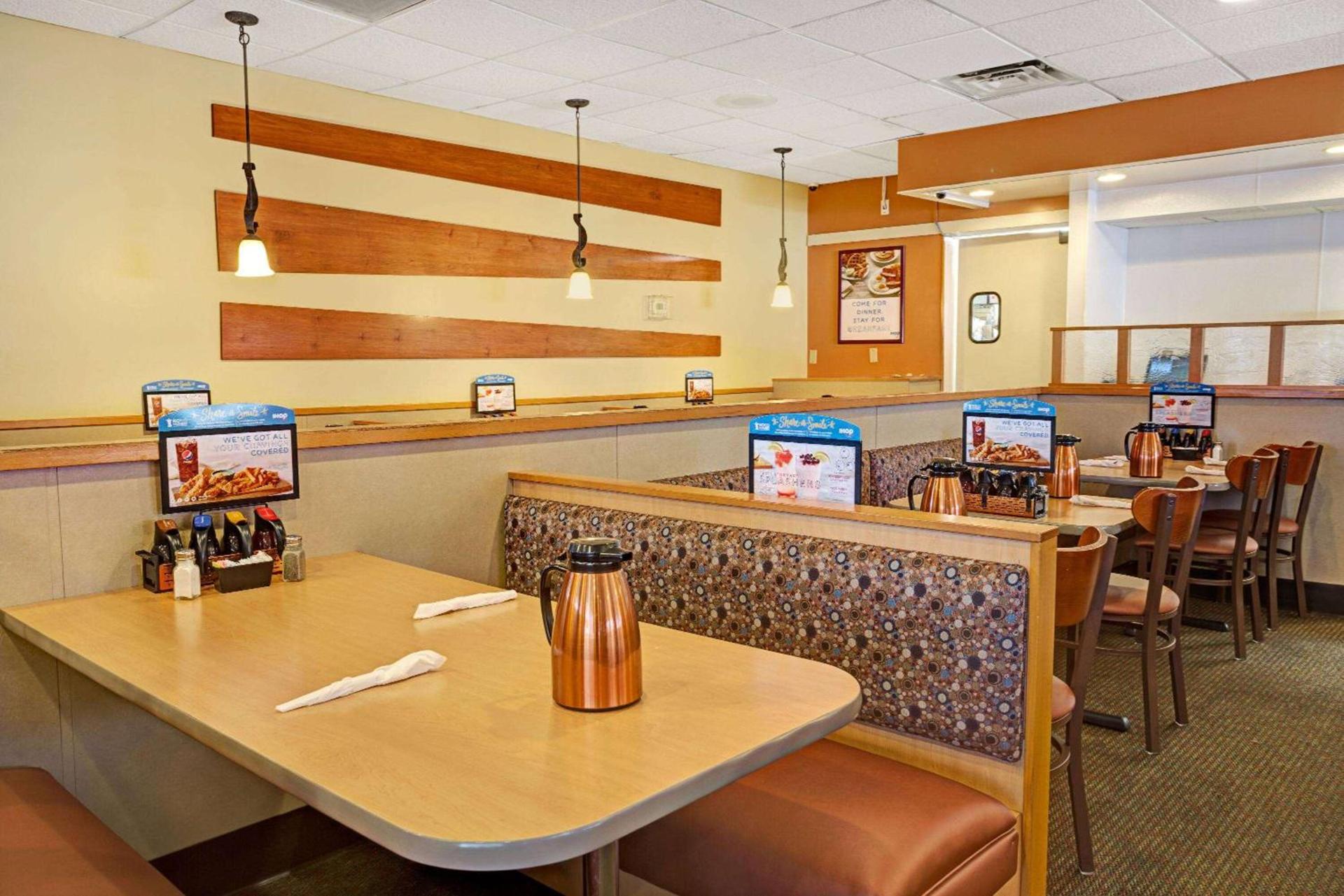 Days Inn by Wyndham St Augustine I-95-Outlet Mall photo 19