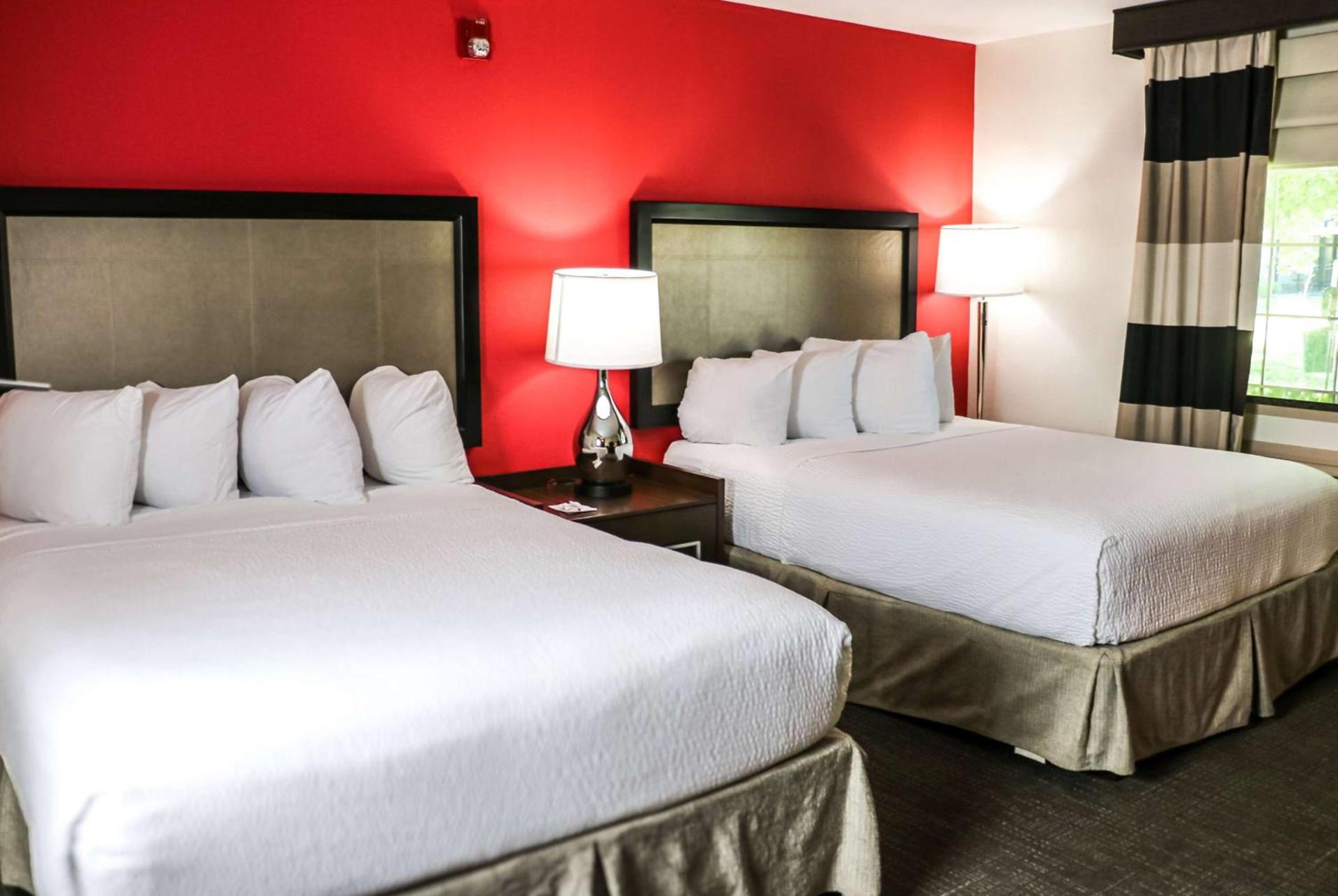Ramada by Wyndham Del Rio photo 16