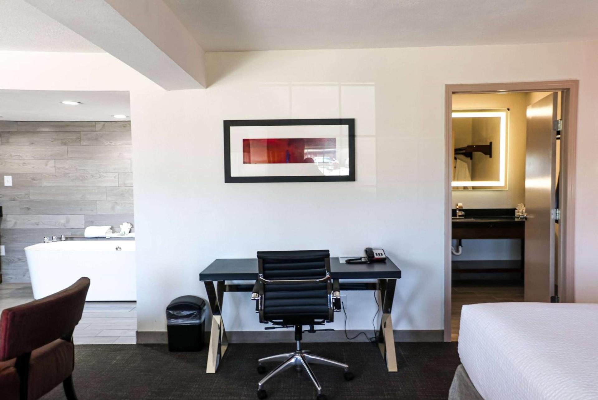 Ramada by Wyndham Del Rio photo 40