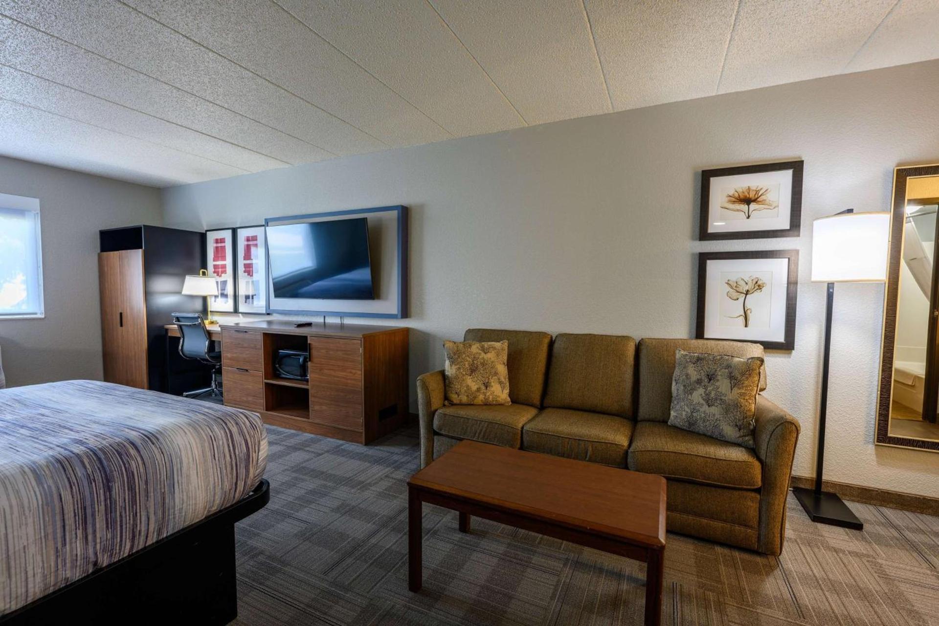 AmericInn by Wyndham Monroe photo 46