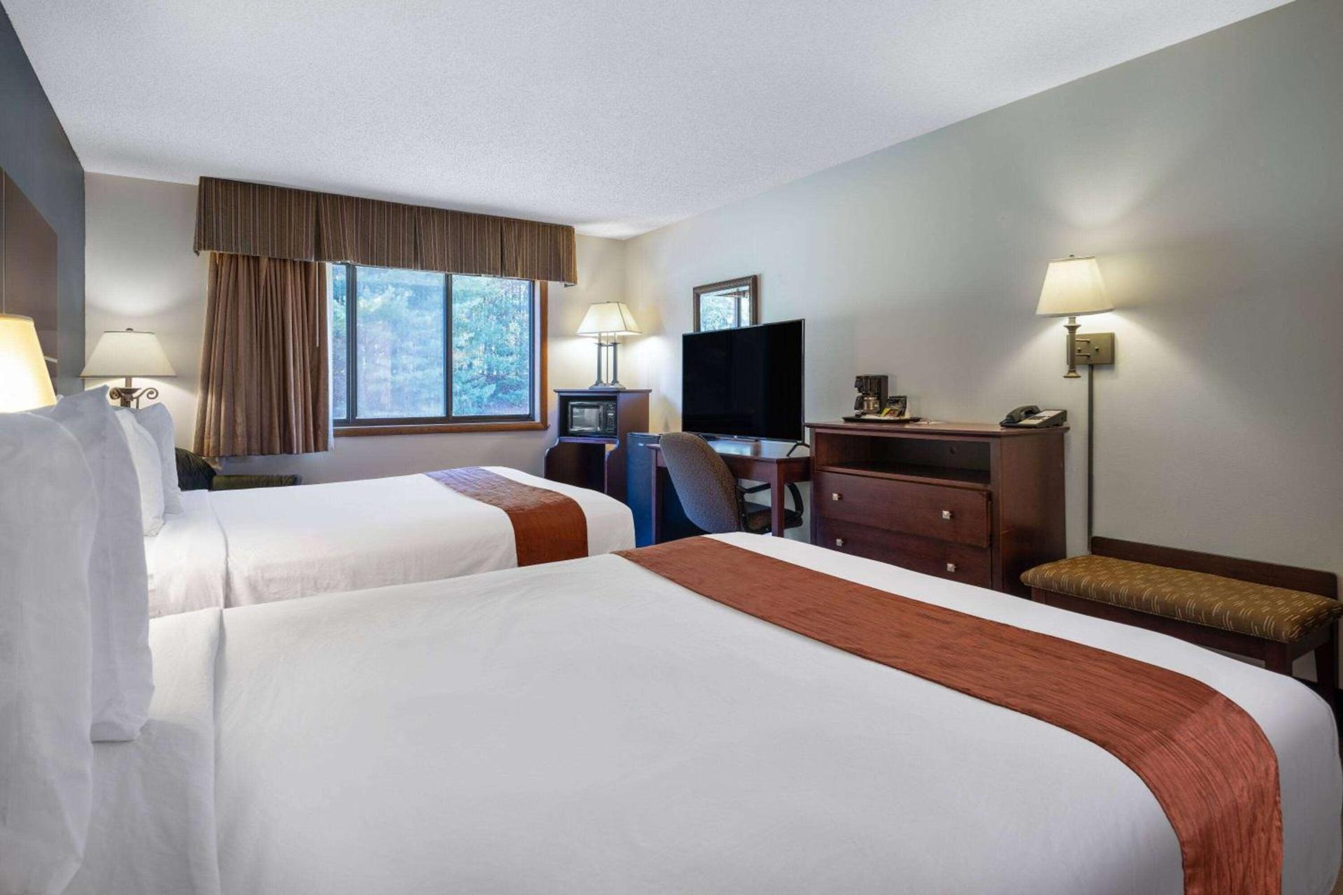 Travelodge by Wyndham Merrill photo 13