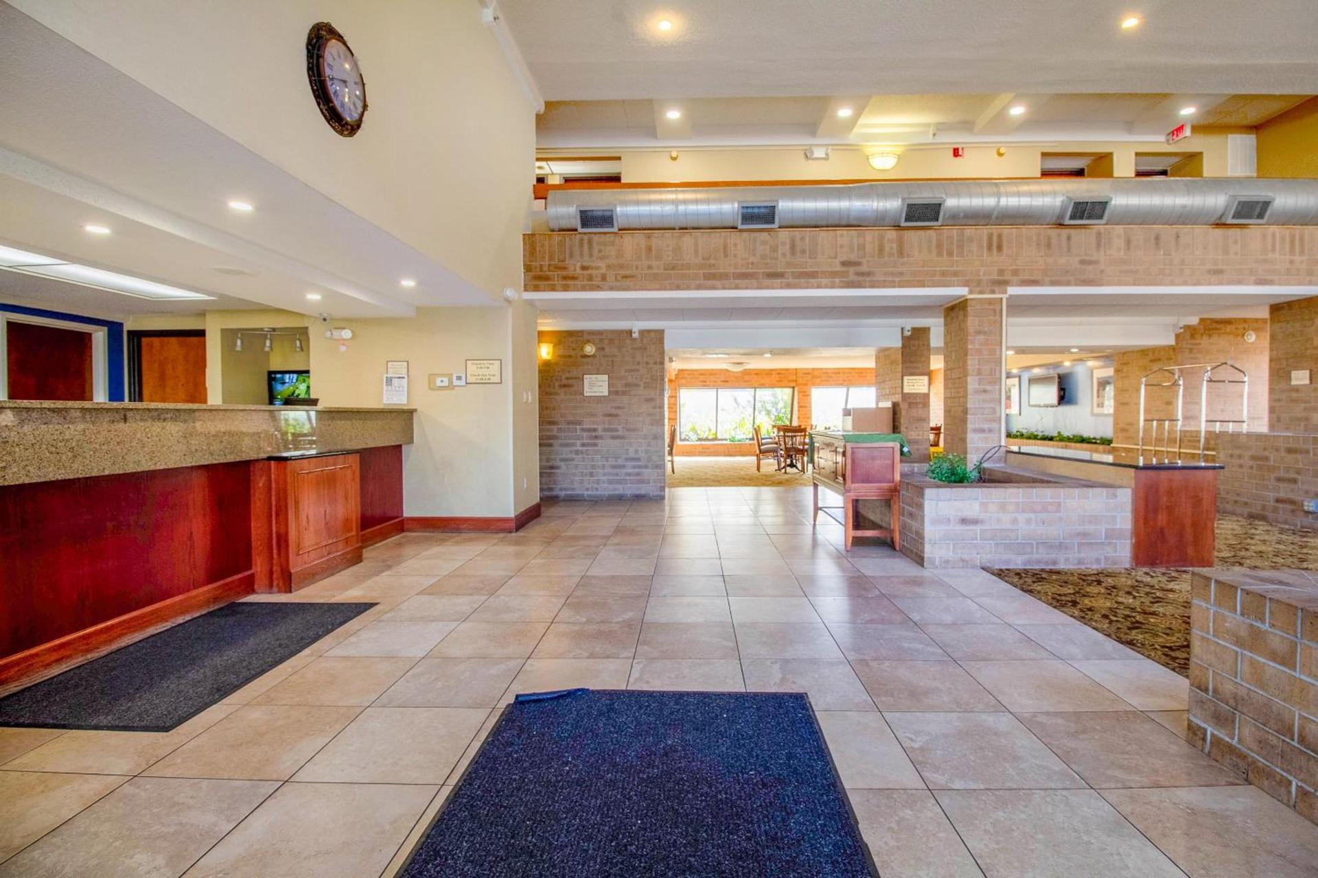 Tulsa Square Hotel Central, I-44 By OYO photo 11