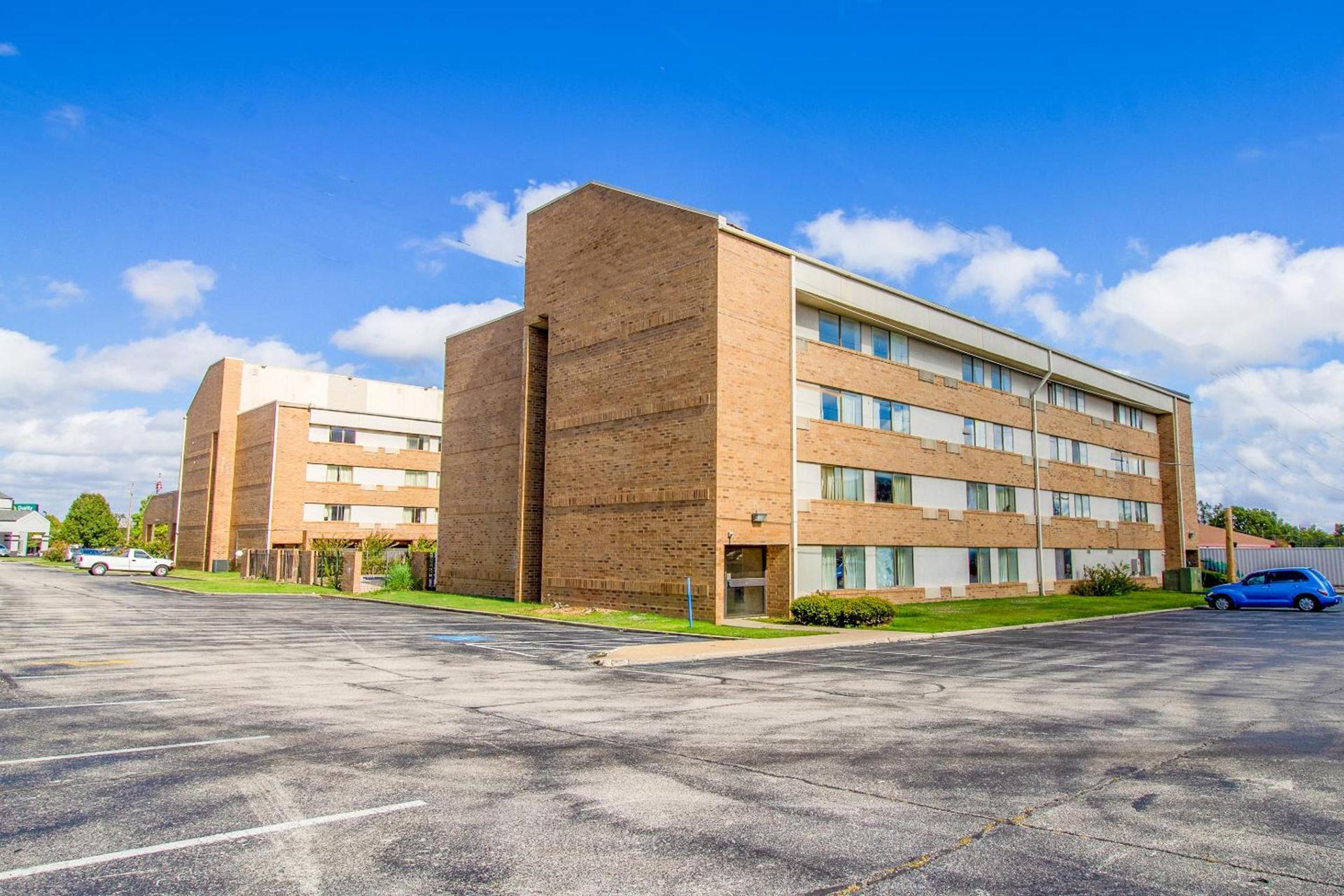 Tulsa Square Hotel Central, I-44 By OYO photo 22