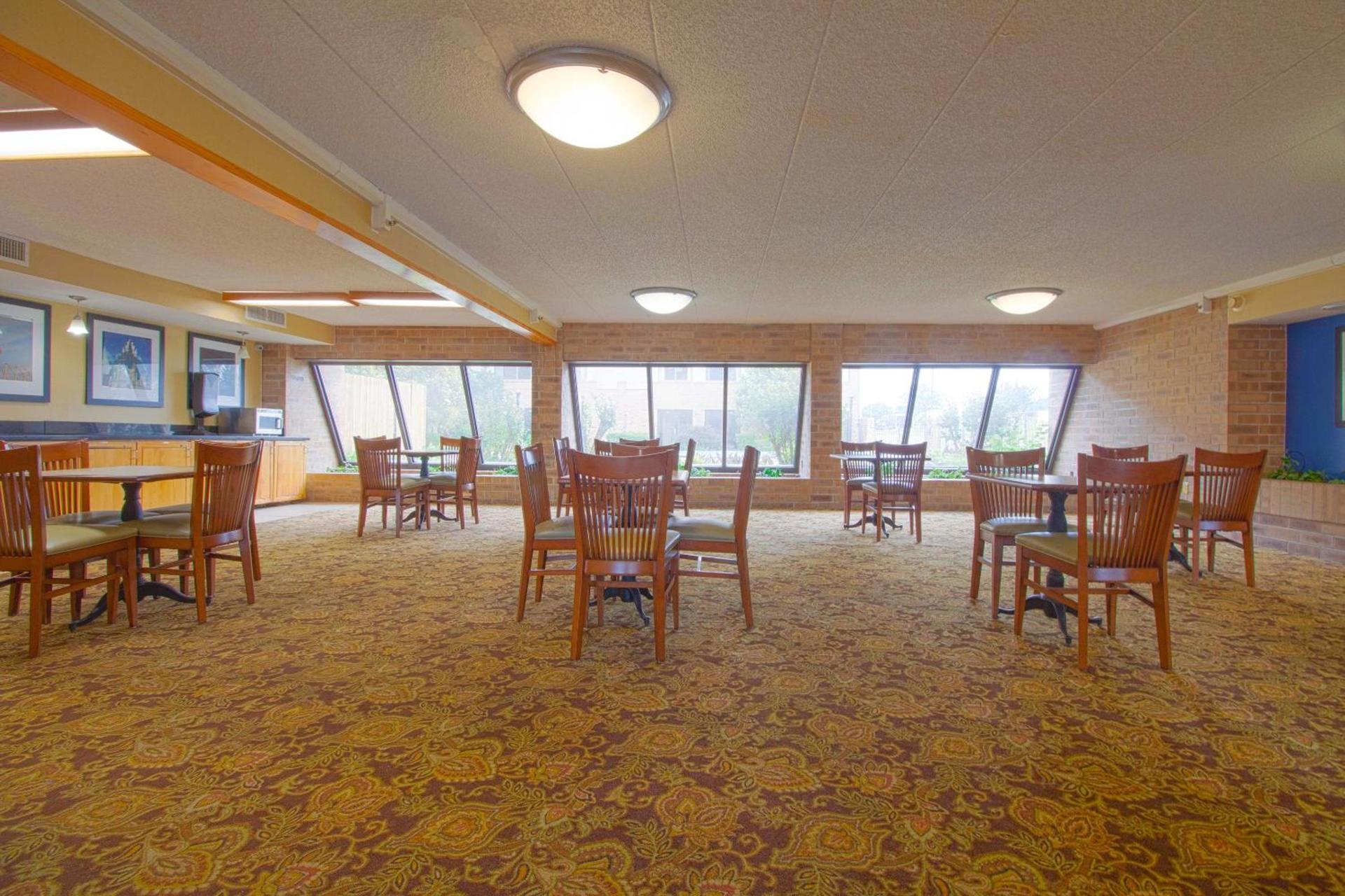 Tulsa Square Hotel Central, I-44 By OYO photo 29