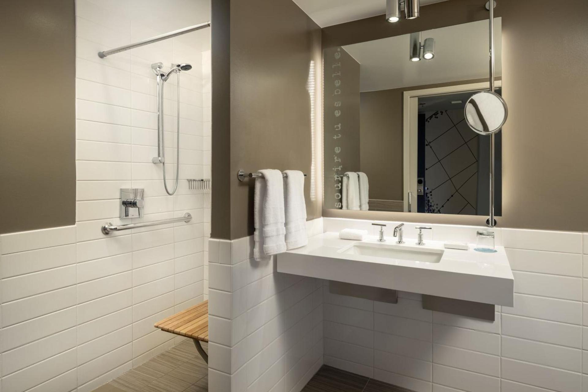 Le Meridien New Orleans photo 27