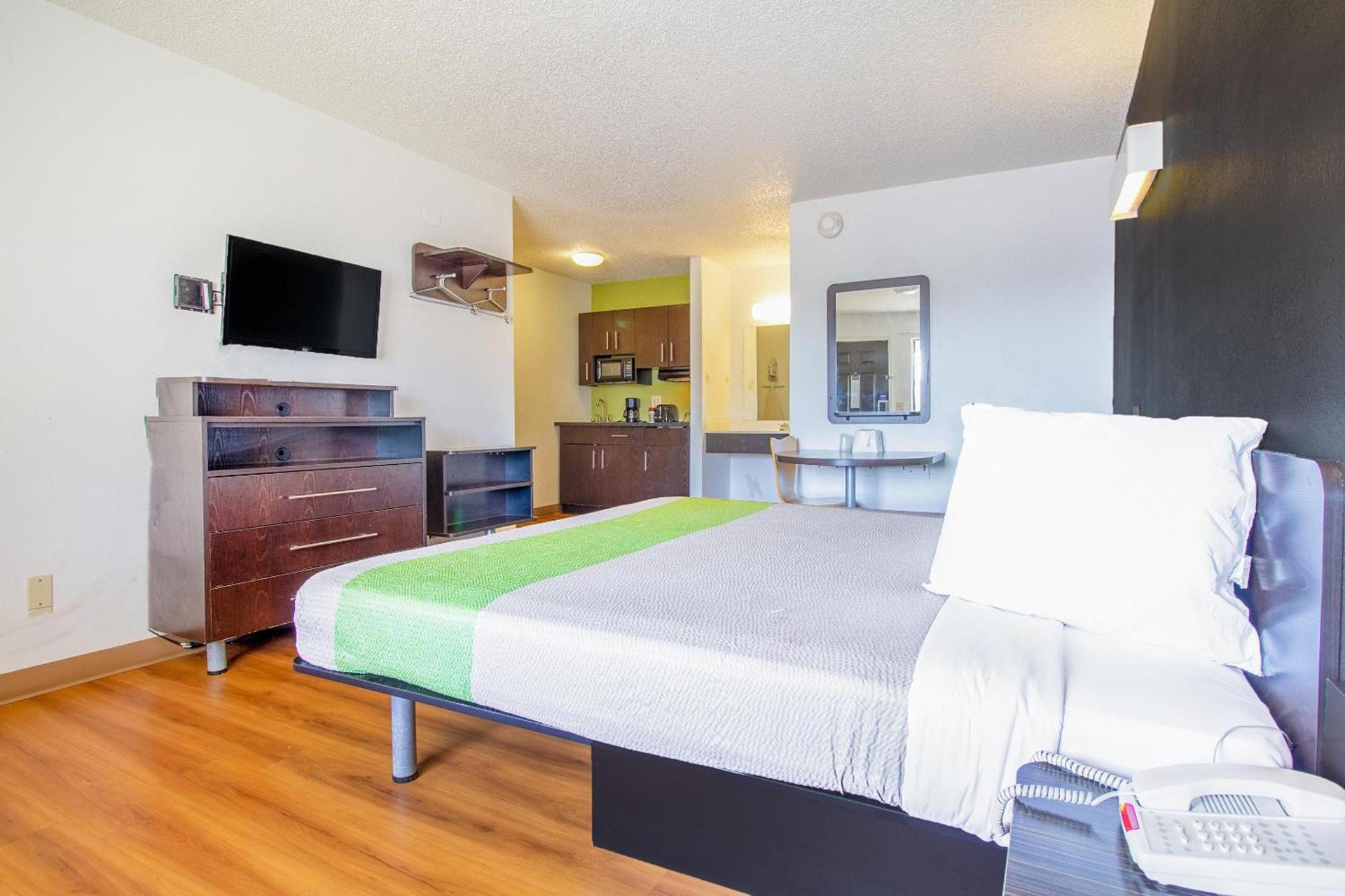 Studio Inn Extended Stay Oklahoma City Airport by OYO photo 23