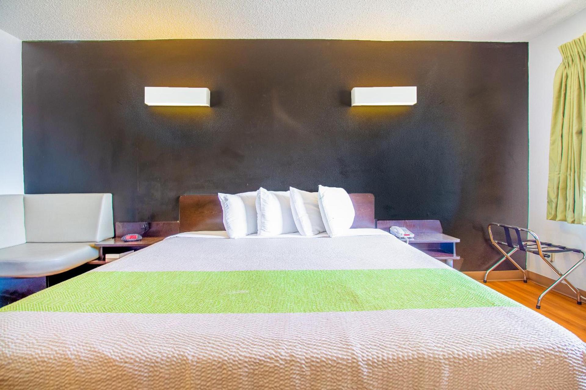 Studio Inn Extended Stay Oklahoma City Airport by OYO photo 18