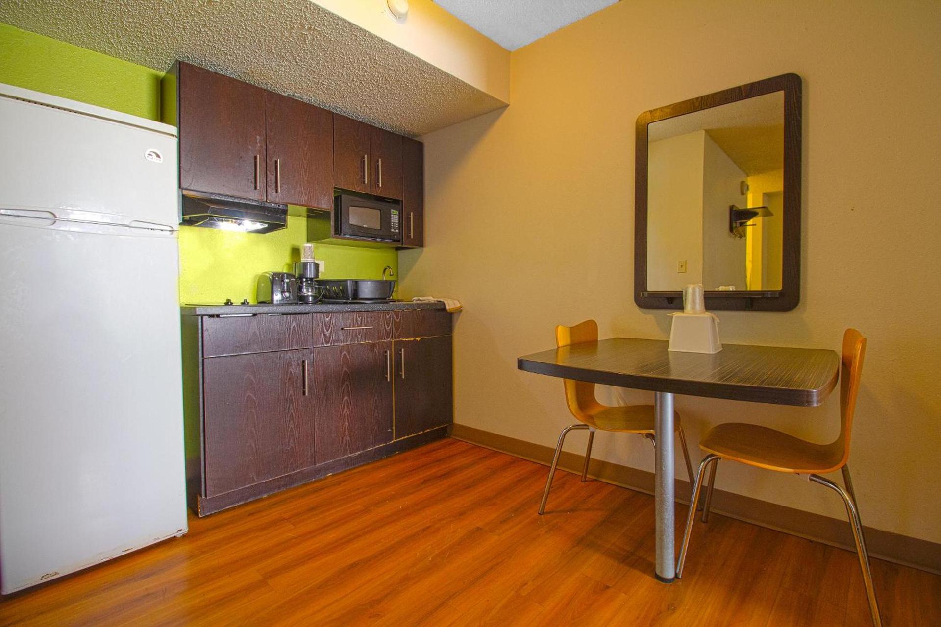 Studio Inn Extended Stay Oklahoma City Airport by OYO photo 38