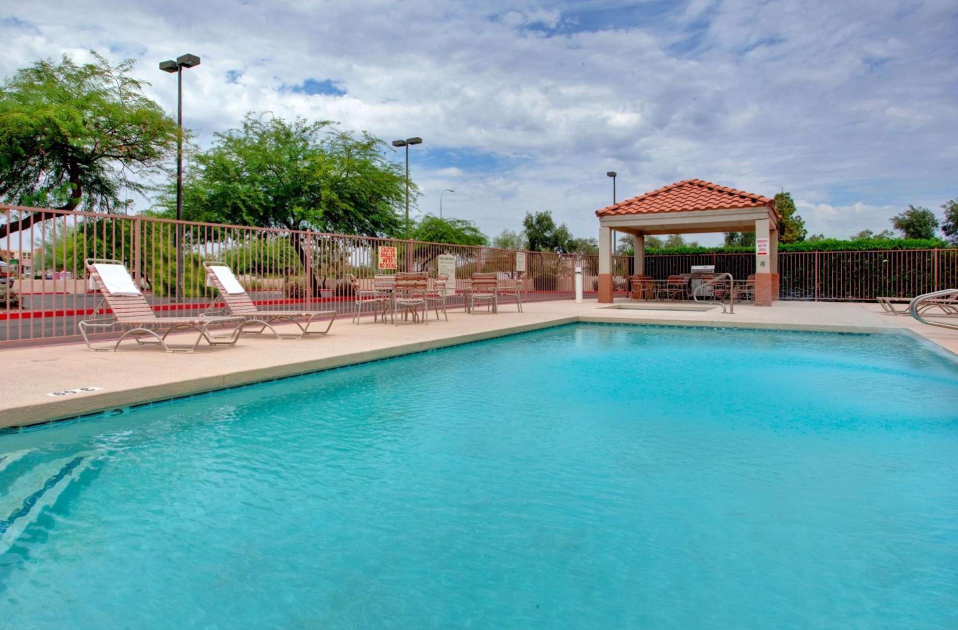 Sonesta Simply Suites Phoenix Tempe photo 25