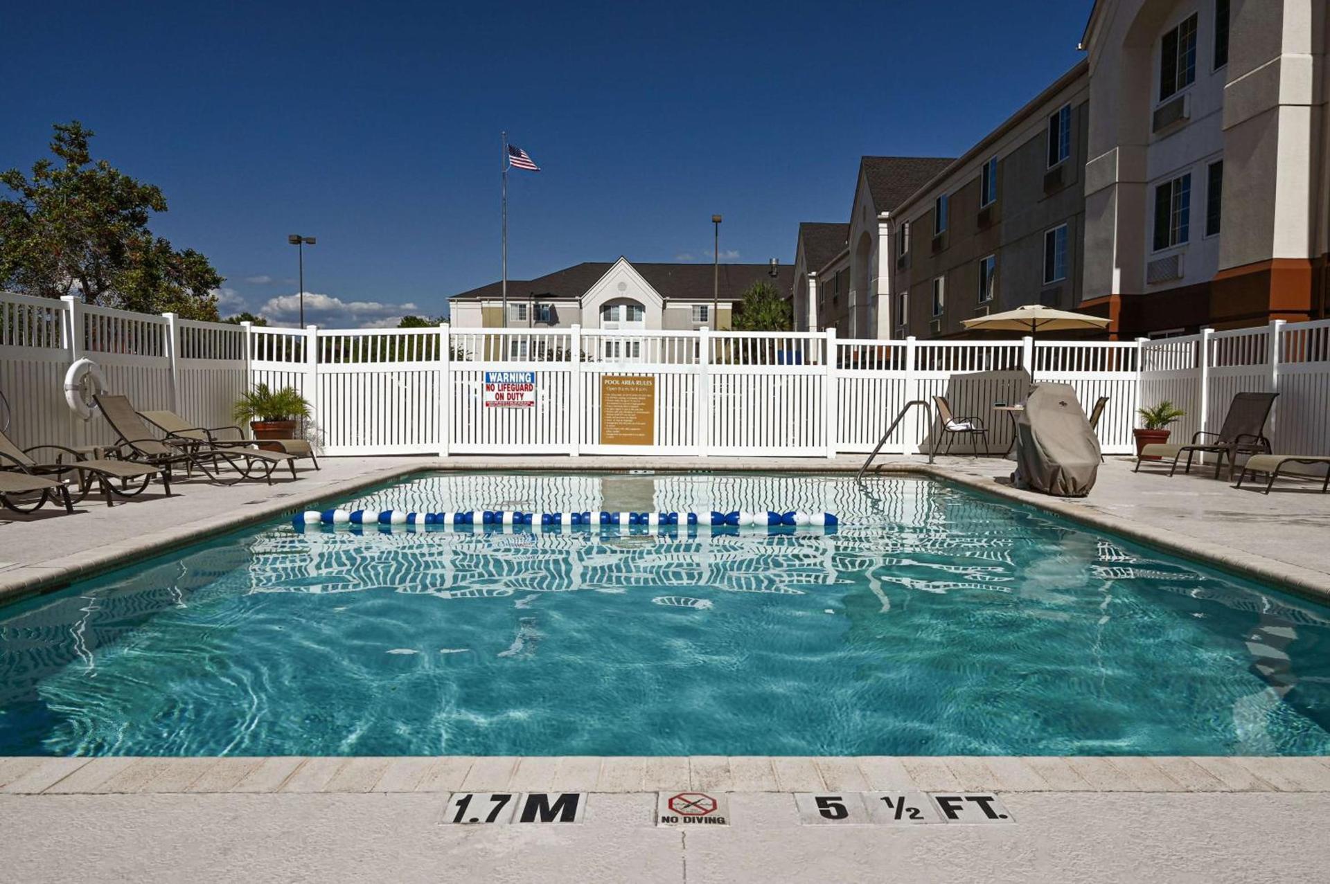 Sonesta Simply Suites Clearwater St Petersburg photo 31