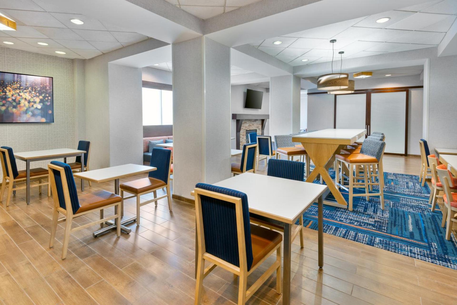 Hampton Inn Charlotte Uptown photo 44