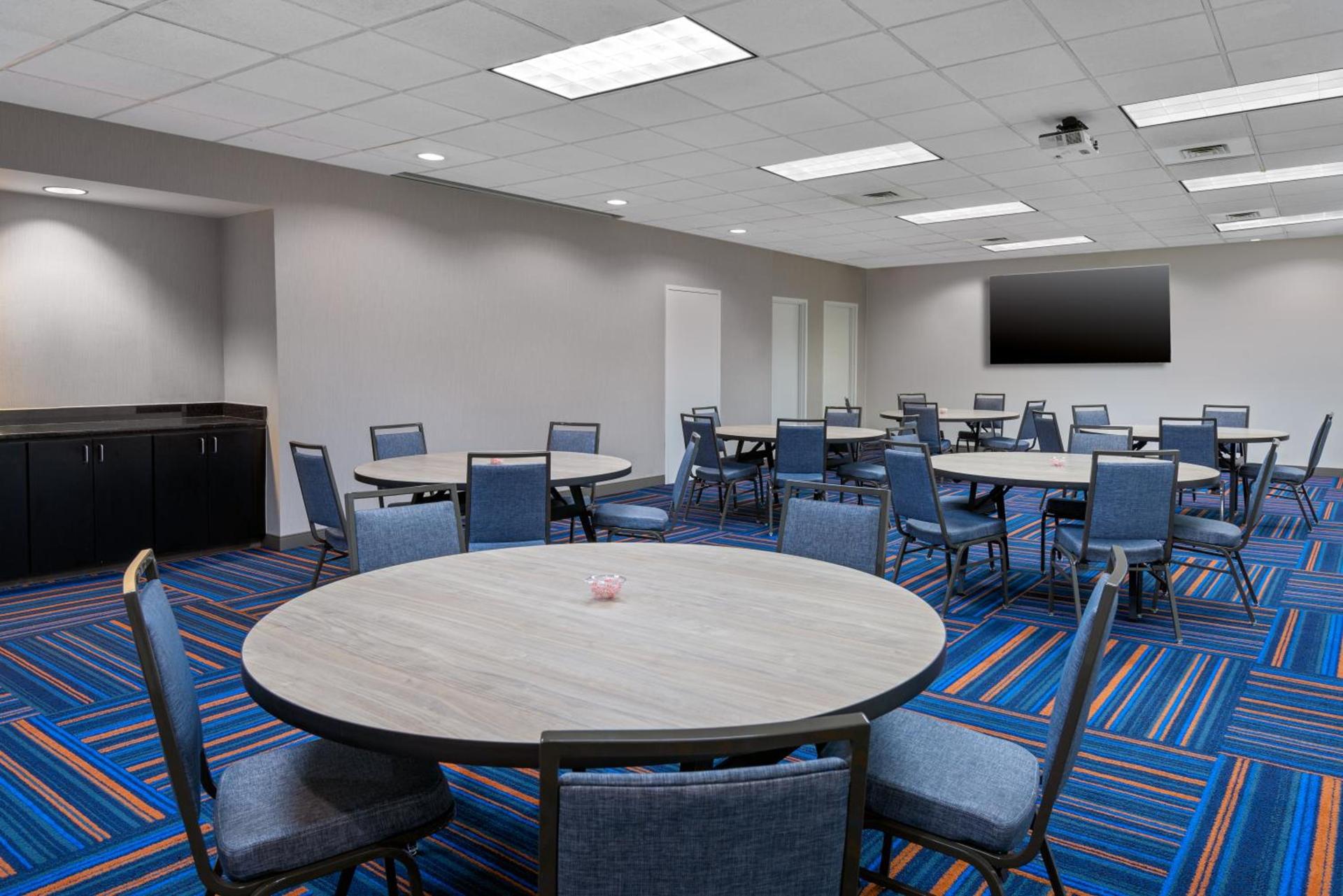 Hampton Inn Charlotte Uptown photo 43