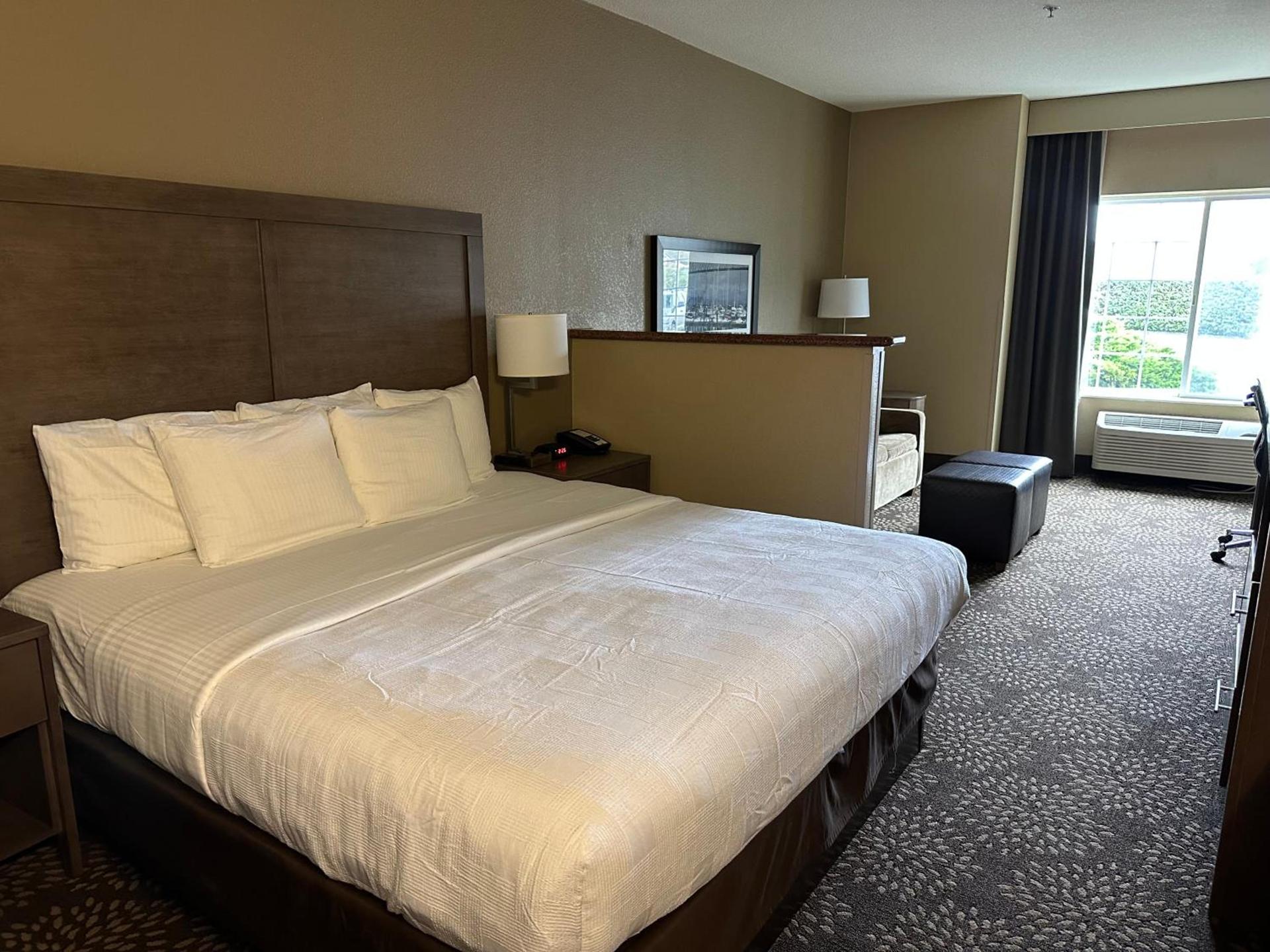 Best Western Columbia River Waterfront Hotel Astoria photo 44