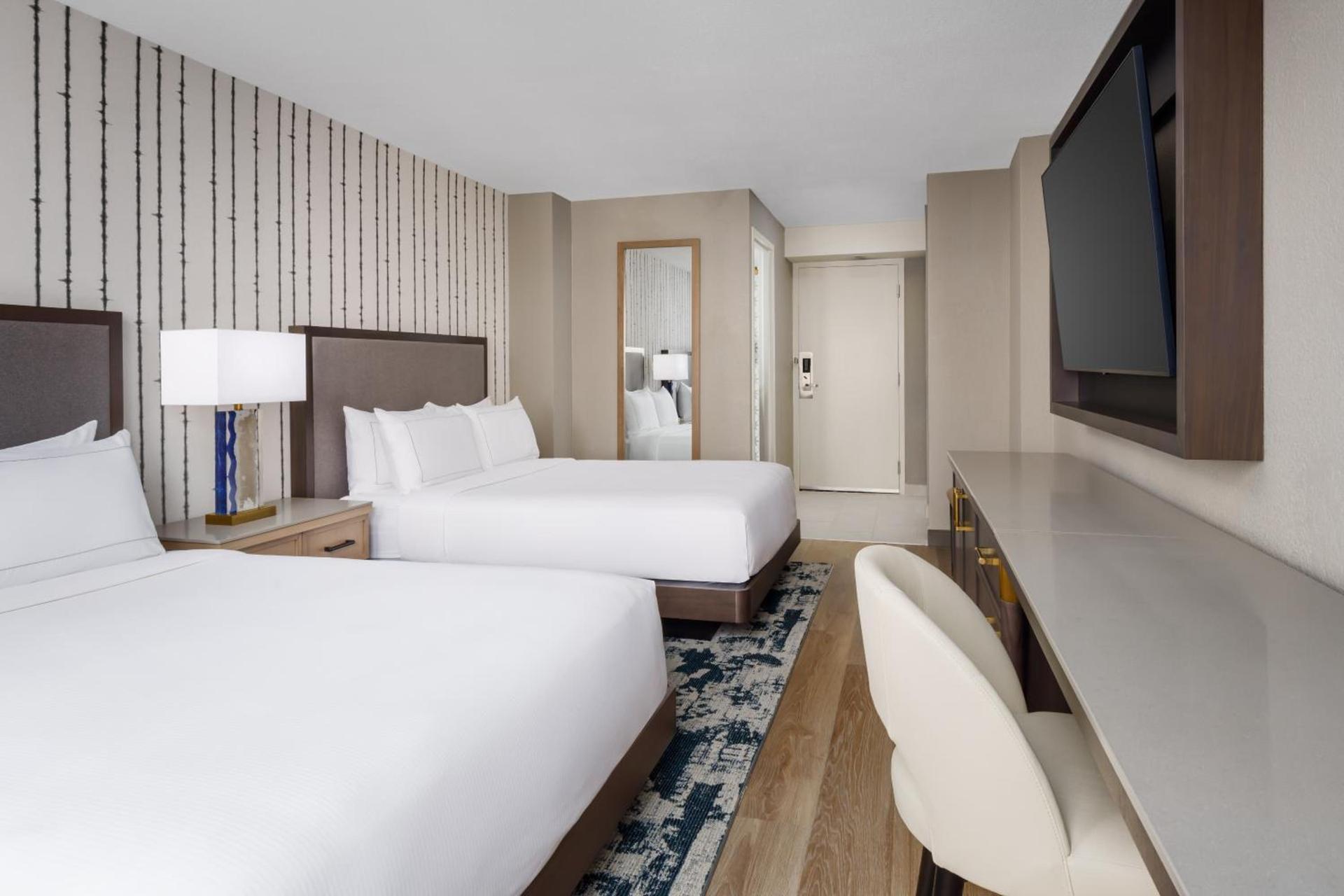 DoubleTree by Hilton Charlotte City Center photo 14