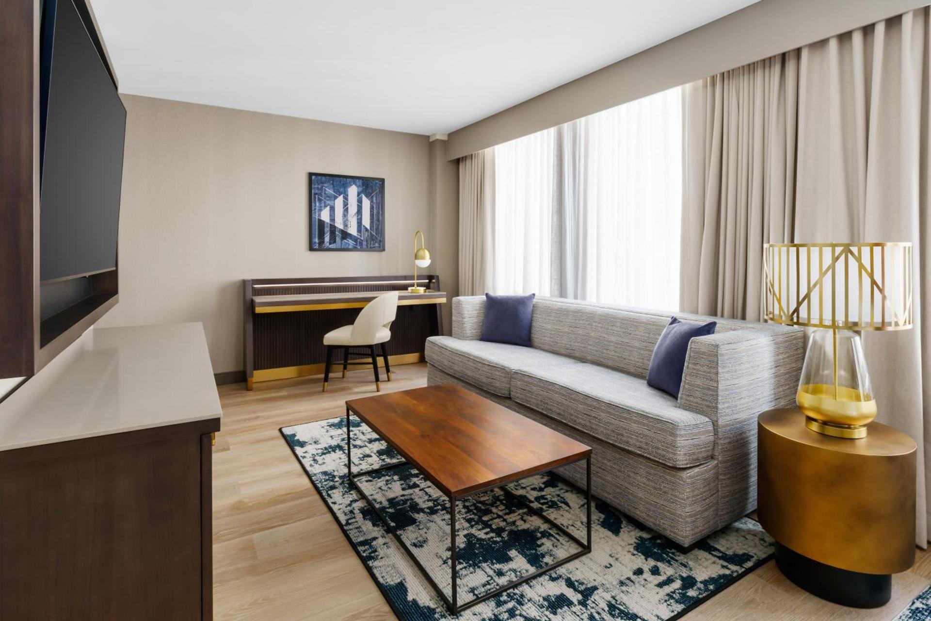 DoubleTree by Hilton Charlotte City Center photo 5