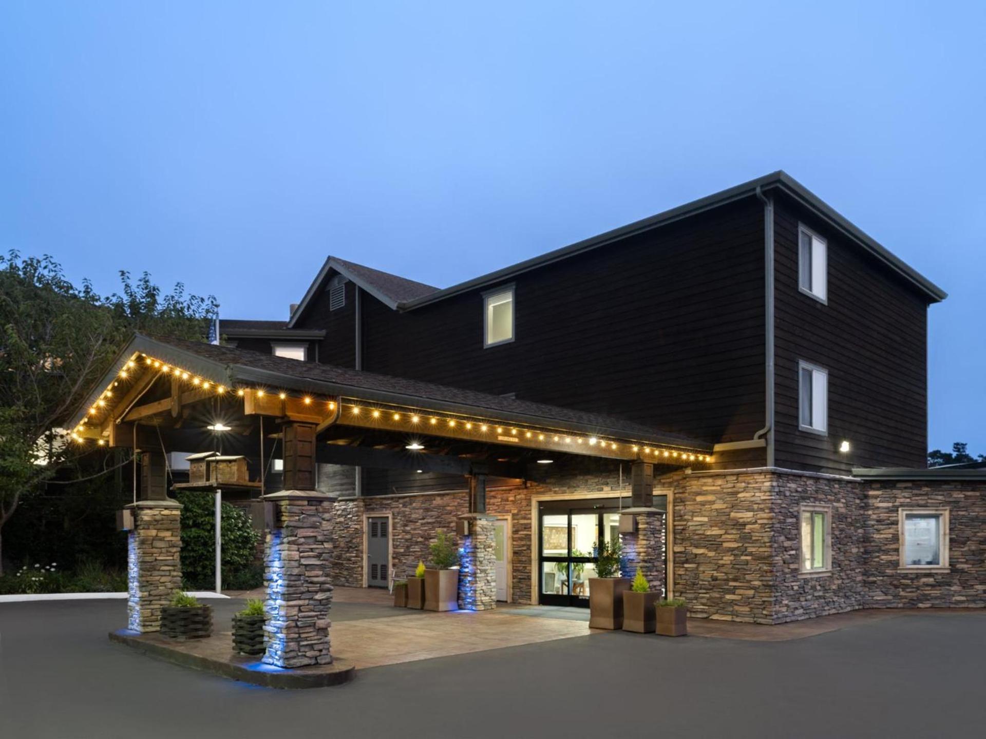 Holiday Inn Express Fort Bragg by IHG photo 30